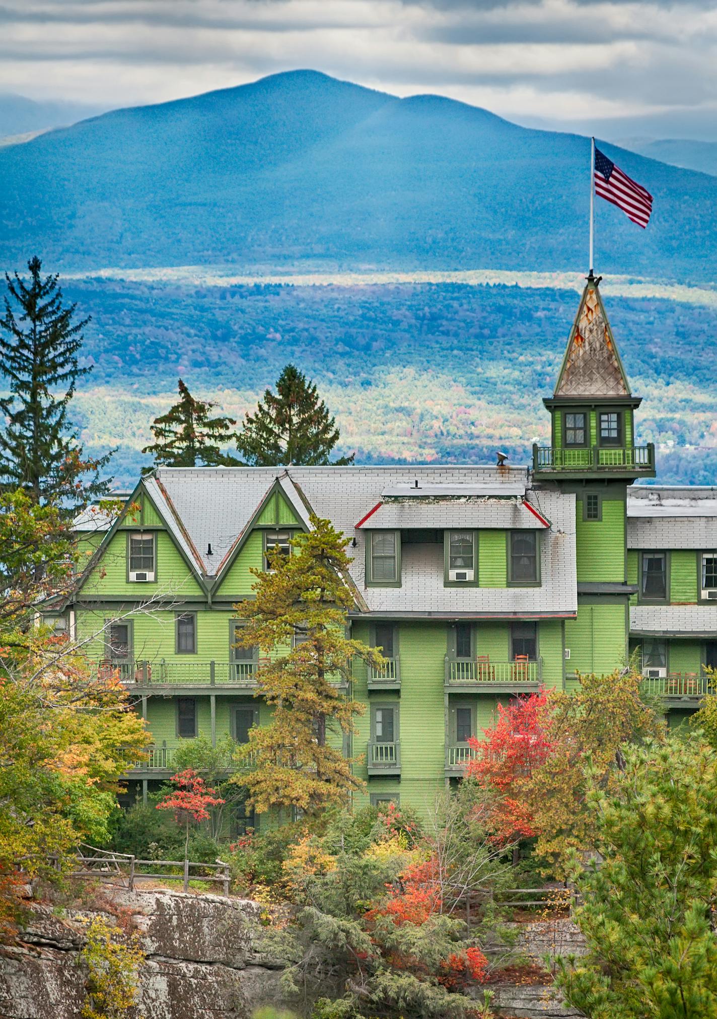 Historic Mohonk Mountain house in the autumn colors