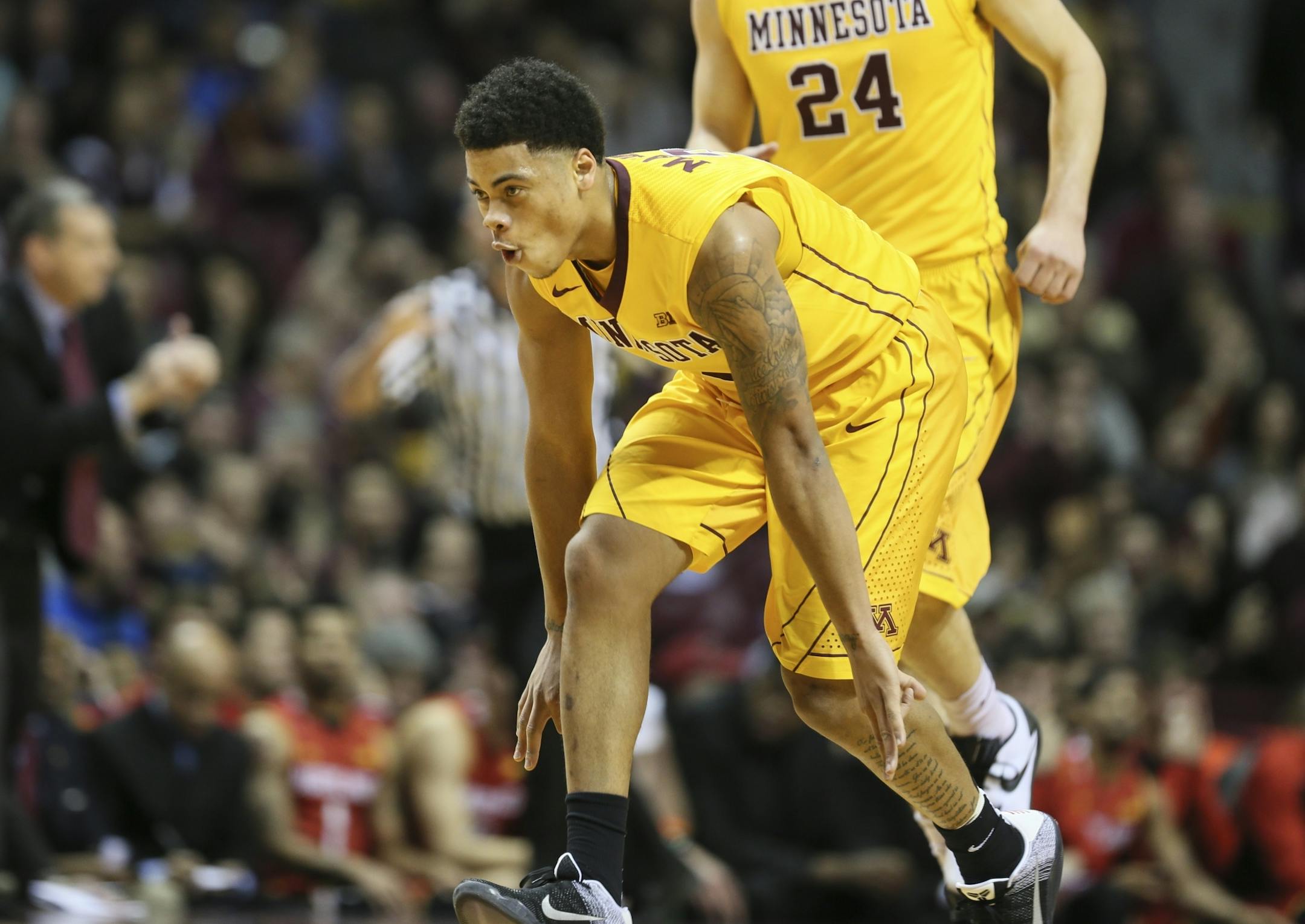 Gophers Nate Mason Celebrated a three-point shot during the first half.