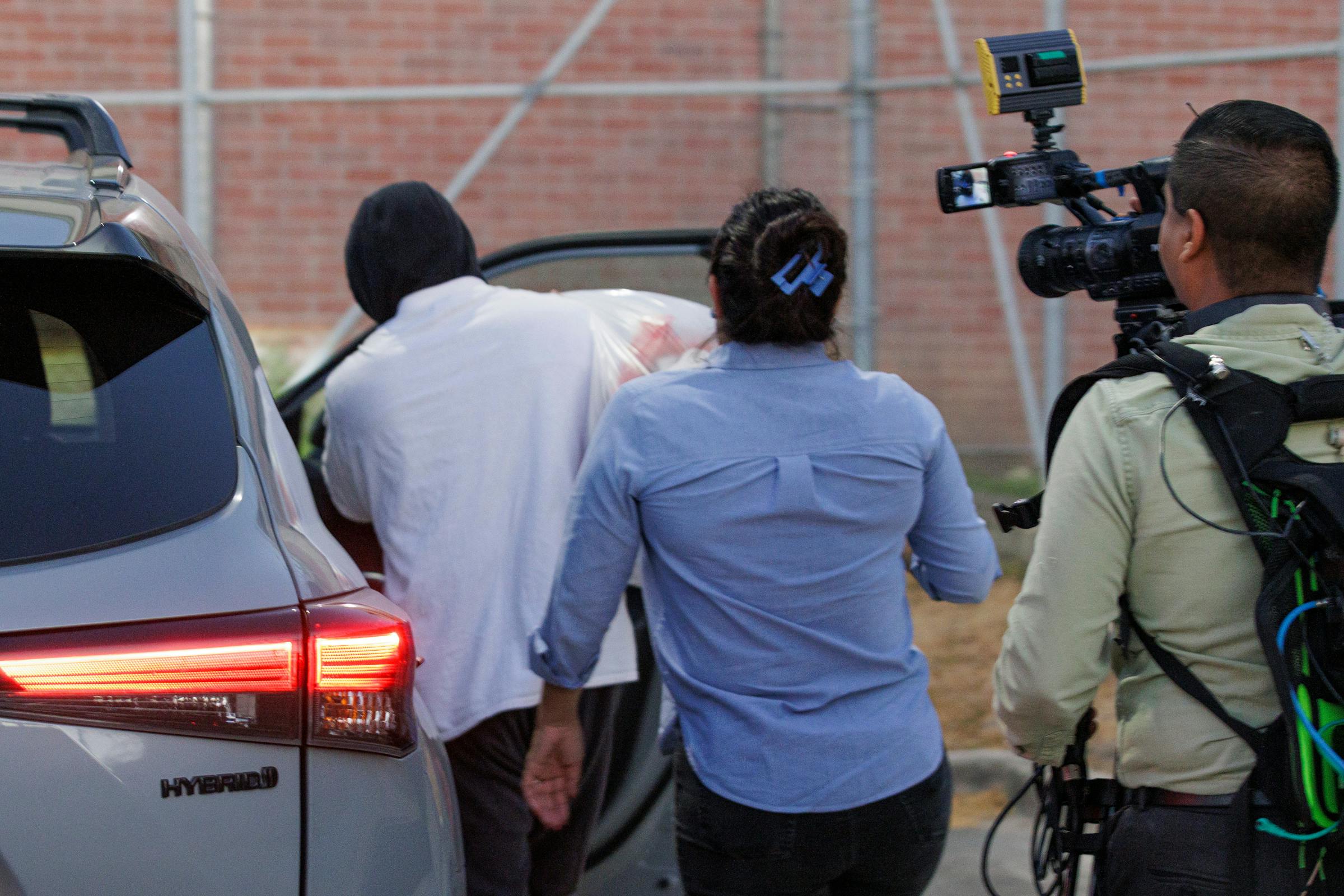 ICE agent arrested for shooting in Minneapolis released from Texas jail - Star Tribune