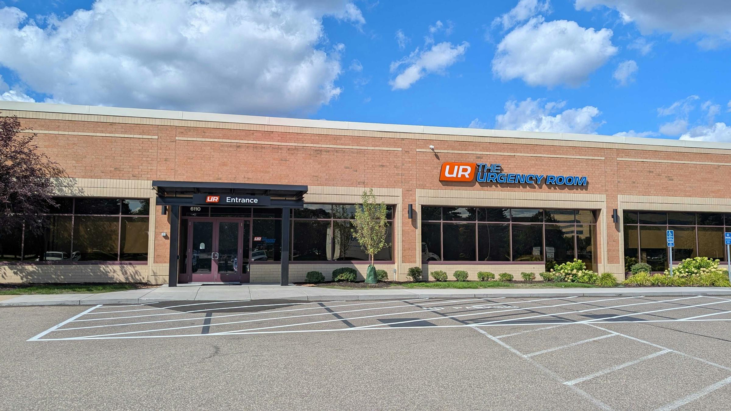 the physician-owned Urgency Room expands to Golden Valley