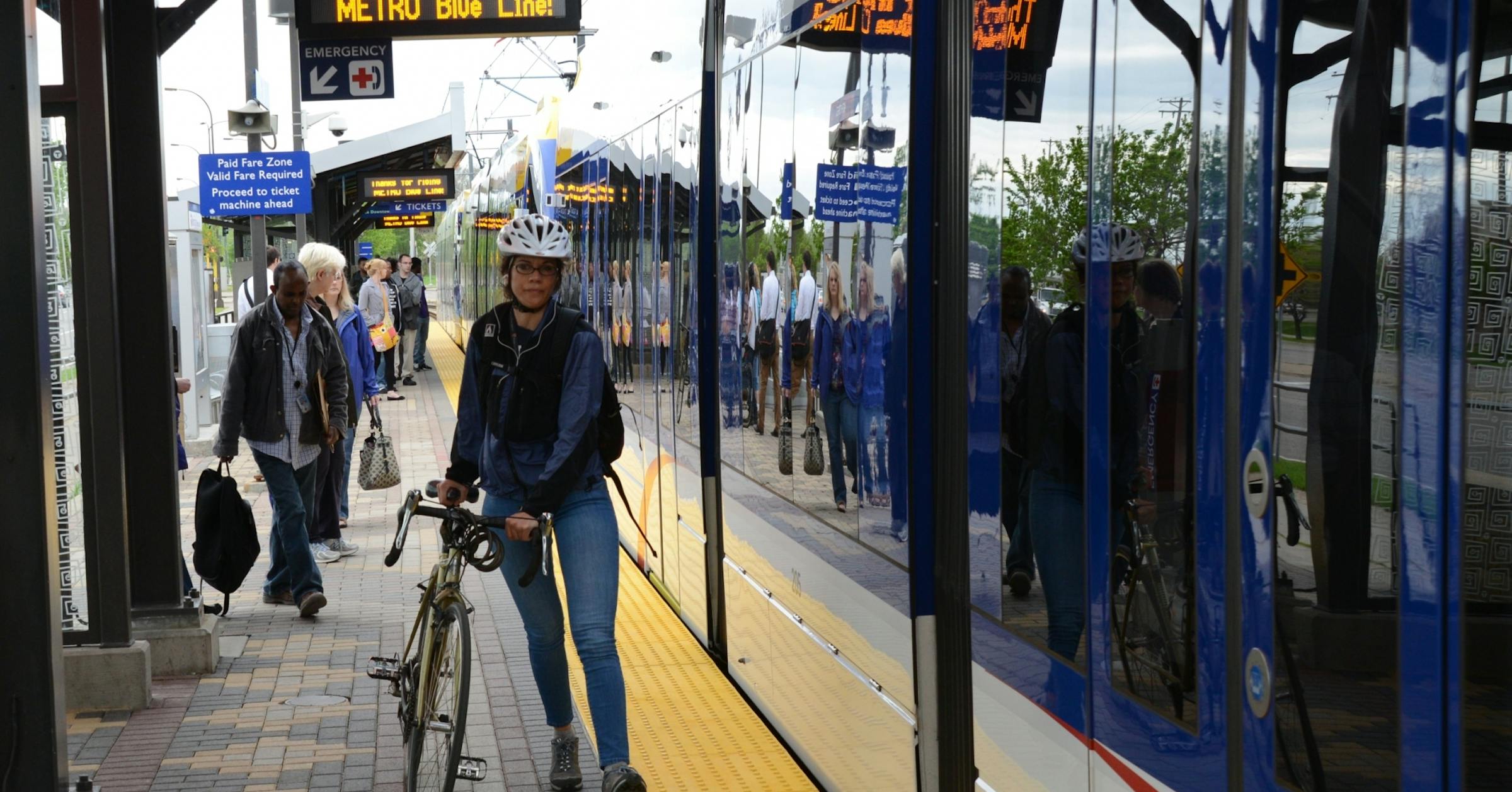 Bill Seeks To Halt Blue Line LRT Extension Until Troubled Southwest bill-seeks-to-halt-blue-line-lrt-extension-until-troubled-southwest