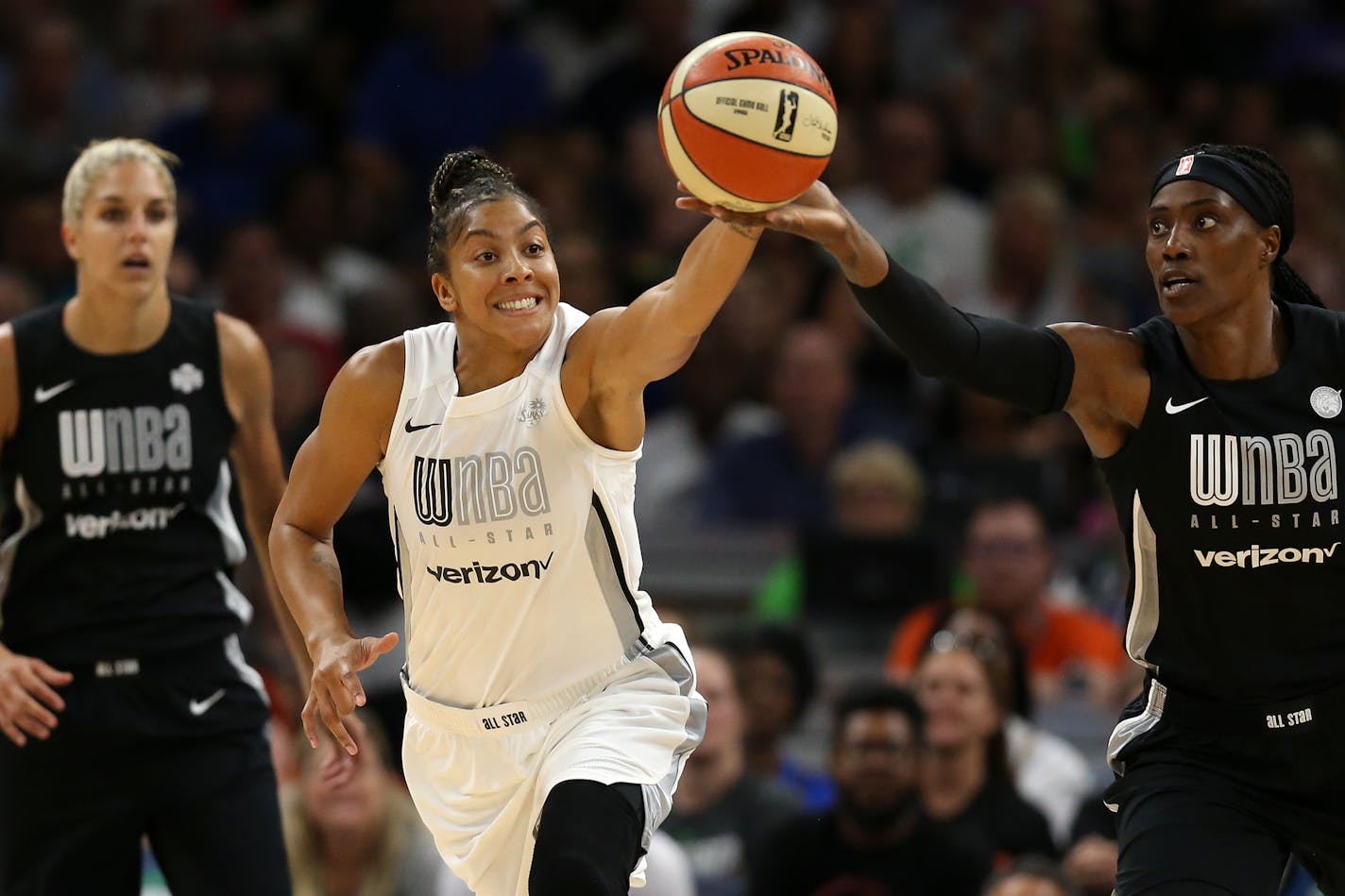 Team Parker forward Candace Parker (3) grabbed a loose ball past Team Delle Donne center Sylvia Fowles (34) in the first half.