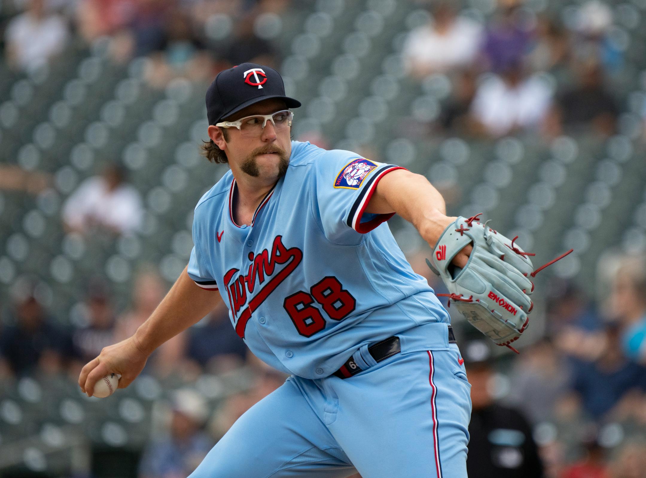 Minnesota Twins starting pitcher Randy Dobnak (68) throwing to the Yankees in the first inning. ] JEFF WHEELER • jeff.wheeler@startribune.com
