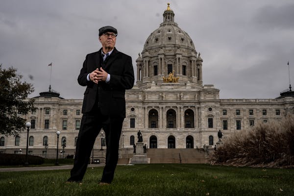 WCCO's senior political reporter Pat Kessler in front of the State Capitol, his longtime stamping grounds.
