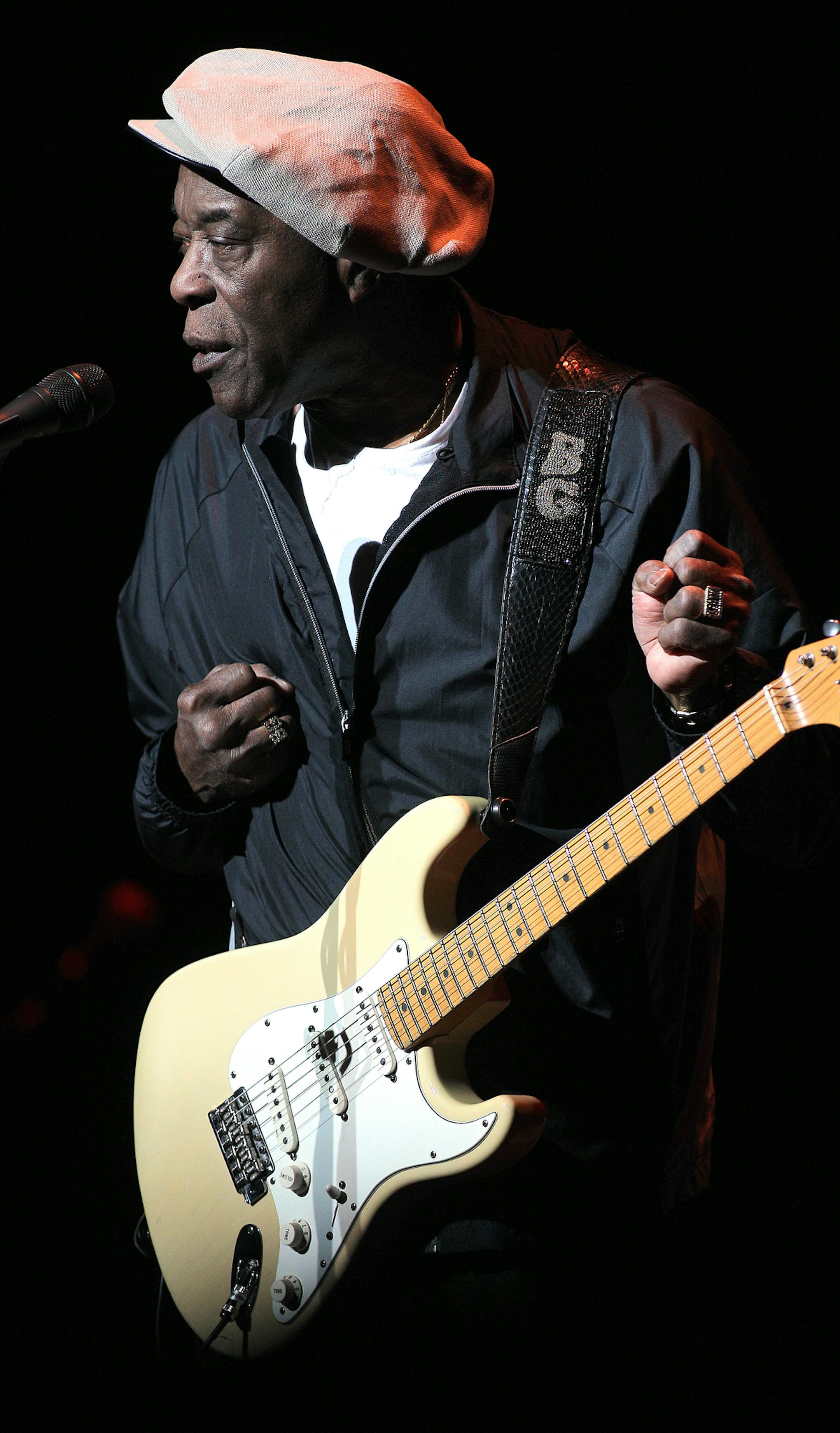 TOM WALLACE • twallace@startribune.com Assign#20011444A Slug: buddy022210 Date: Feb 20, 2010 A big night for great music in downtown Minneapolis, MN. Three of the best guitar players of our times rocked’ the State and Orpheum theater. Buddy Guy, B.B. King and Trey Anastasio. IN THIS PHOTO: ] Buddy Guy at 86, opened the show at the Orpheum.