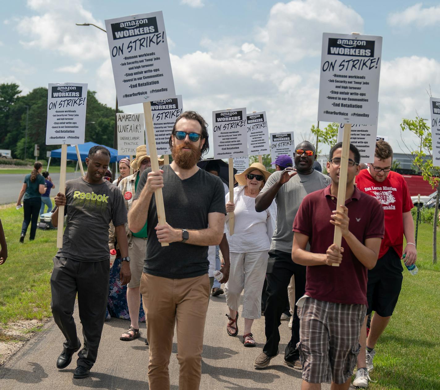 Some workers, supporters and activists picketed outside the Amazon fulfillment Center in Shakopee on the afternon of Prime Day. ] GLEN STUBBE &#x2022; glen.stubbe@startribune.com Monday, July 15, 2019