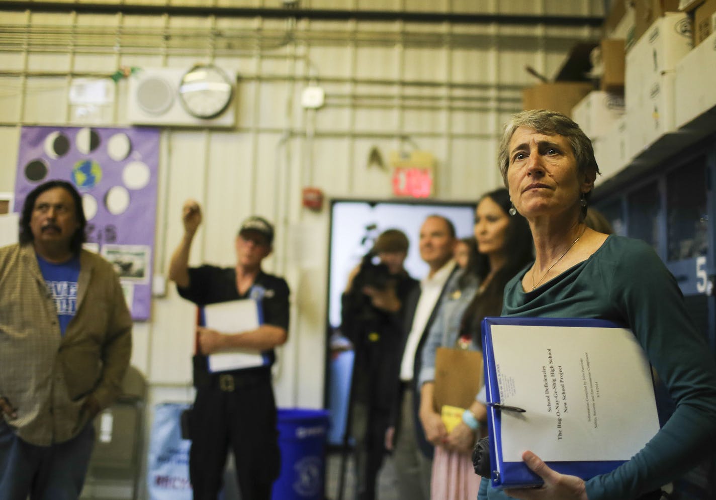 U.S. Interior Secretary Sally Jewell toured the Bug-O-Nay-Ge-Shig High School in Bena, housed in a building that was once a pole shed garage and converted into a school Tuesday, Aug. 19, 2014, in Bena, MN. Here, Jewell toured the science lab where she said she was suprised to hear had no wet lab facility.] (DAVID JOLES/STARTRIBUNE) djoles@startribune U.S. Interior Secretary Sally Jewell toured the Bug-O-Nay-Ge-Shig High School in Bena, housed in a building that was once a pole shed garage and co