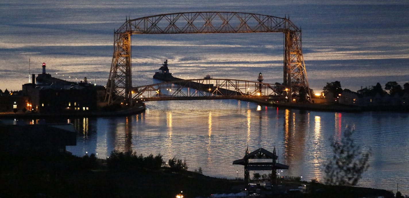 Sunrise over the Duluth harbor as seen from Skyline Parkway. ] brian.peterson@startribune.com Duluth, MN - 06/03/2016