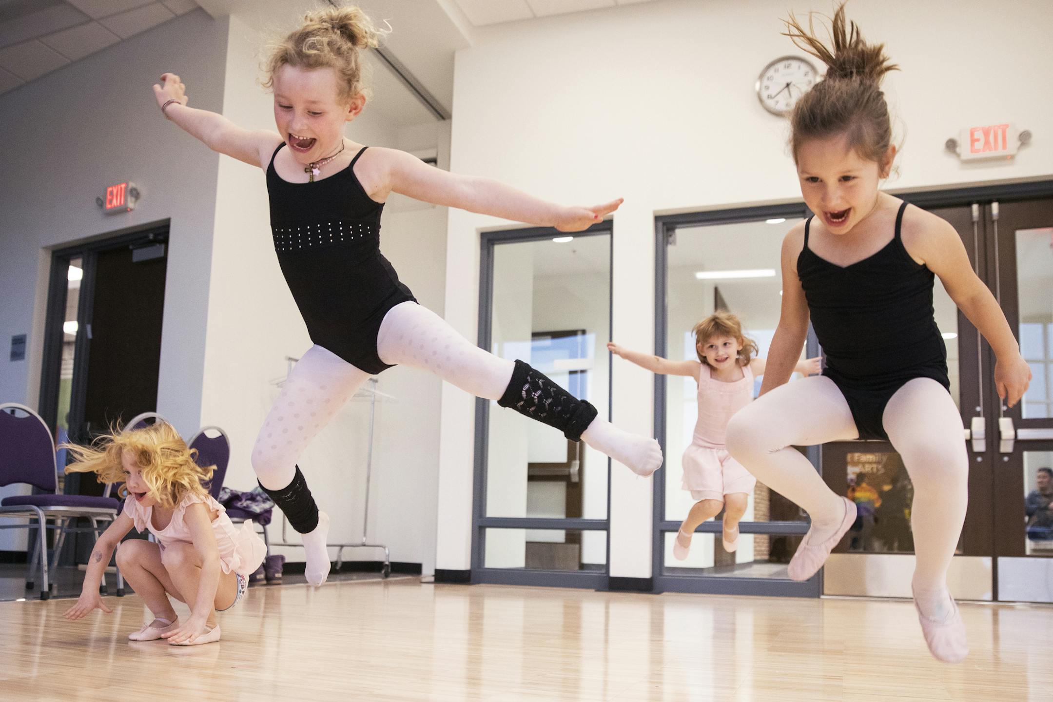 June Gessner, from right, and Tallulah Guiney participates in a ballet class at the JCC. ] LEILA NAVIDI ï leila.navidi@startribune.com BACKGROUND INFORMATION: The newly remodeled and expanded St. Paul Jewish Community Center on Thursday, October 25, 2018. The $15 million project, which added a new fitness center, a new theater and rehearsal spaces for a range of performing arts, had its grand opening Sept. 30.