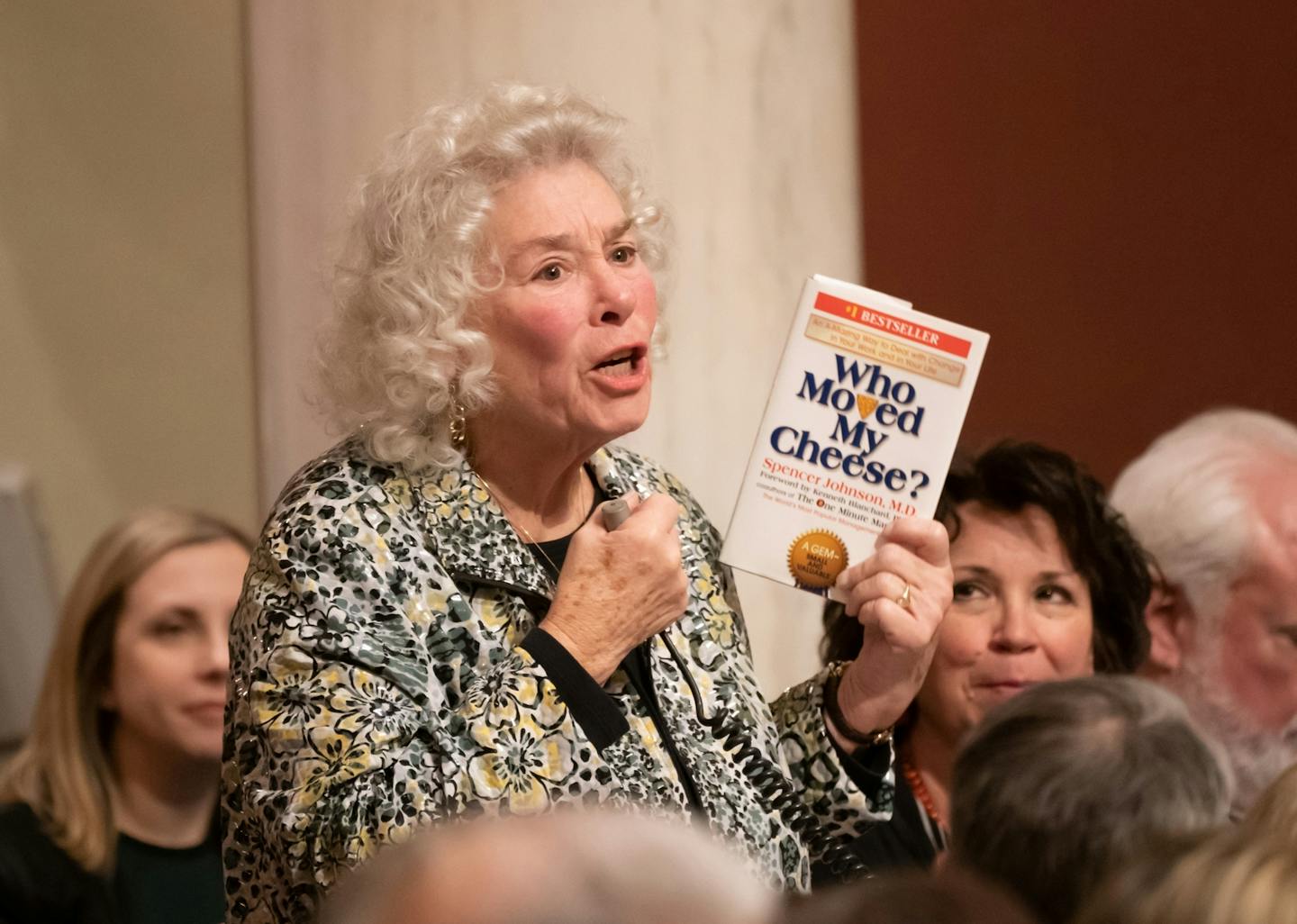 Rep. Mary Murphy, DFL-Hermantown made an impassioned nomination speech for Melissa Hortman for House Speaker and encouraged members to read who Moved My Cheese for lessons on how to work together in the Legislature.