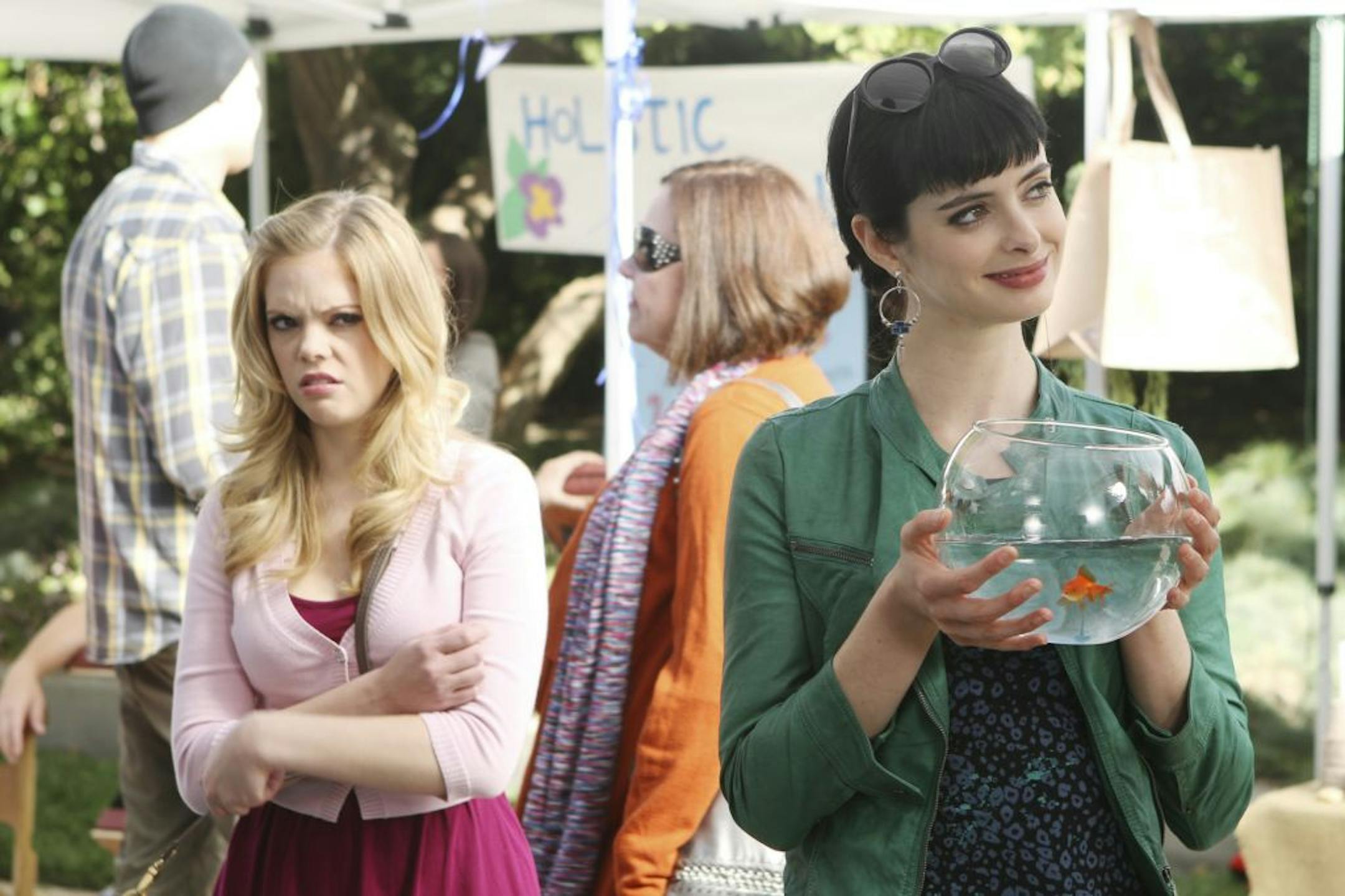 Dreama Walker and Krysten Ritter in "Don't Trust the B---- in Apartment 23."
