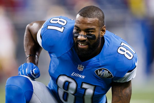 Detroit Lions wide receiver Calvin Johnson has been contemplating retirement, and ESPN reports he plans to do so.