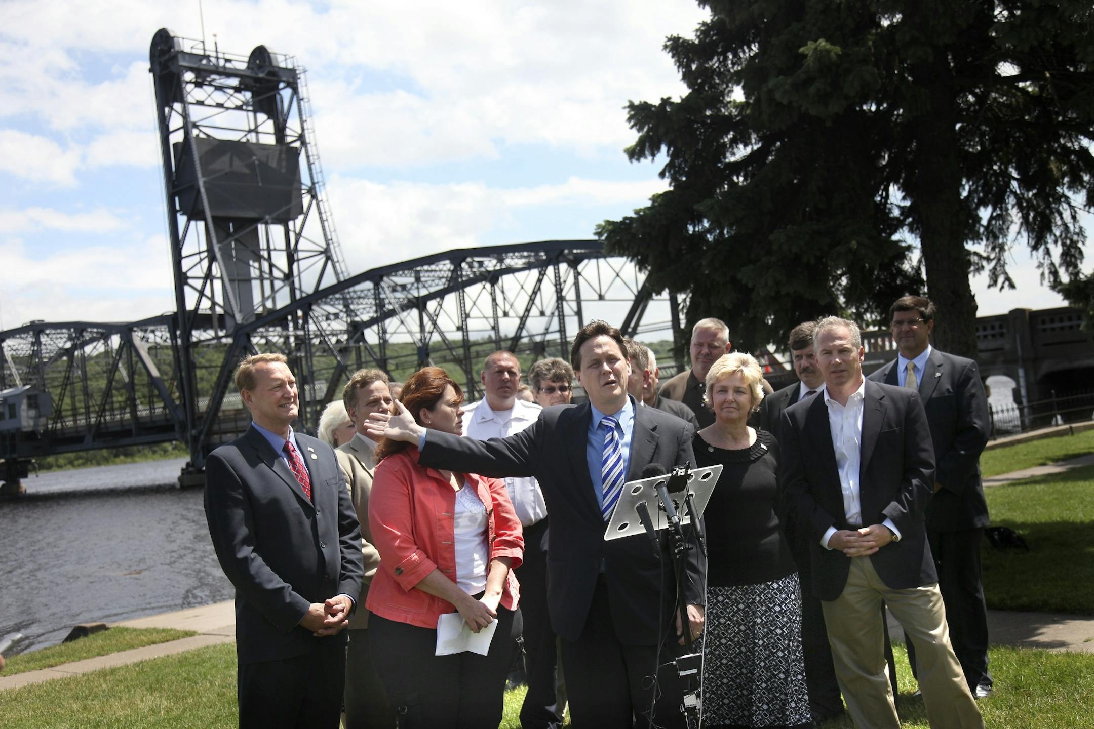 Republican leaders that included Senate Majority Leader Amy Koch (R-Buffalo), Speaker of the House Kurt Zellers (R-Maple Grove), Senate Deputy Majority, Leader Geoff Michel (R-Edina), House Majority Leader Matt Dean (R-Dellwood), Sen. Ted Lillie (R-Lake Elmo), and Rep. Kathy Lohmer (R-Lake Elmo) met near the lift bridge to urge Gov. Dayton to continue delivery of critical services such as the Stillwater Lift Bridge in the event of a government shutdown.