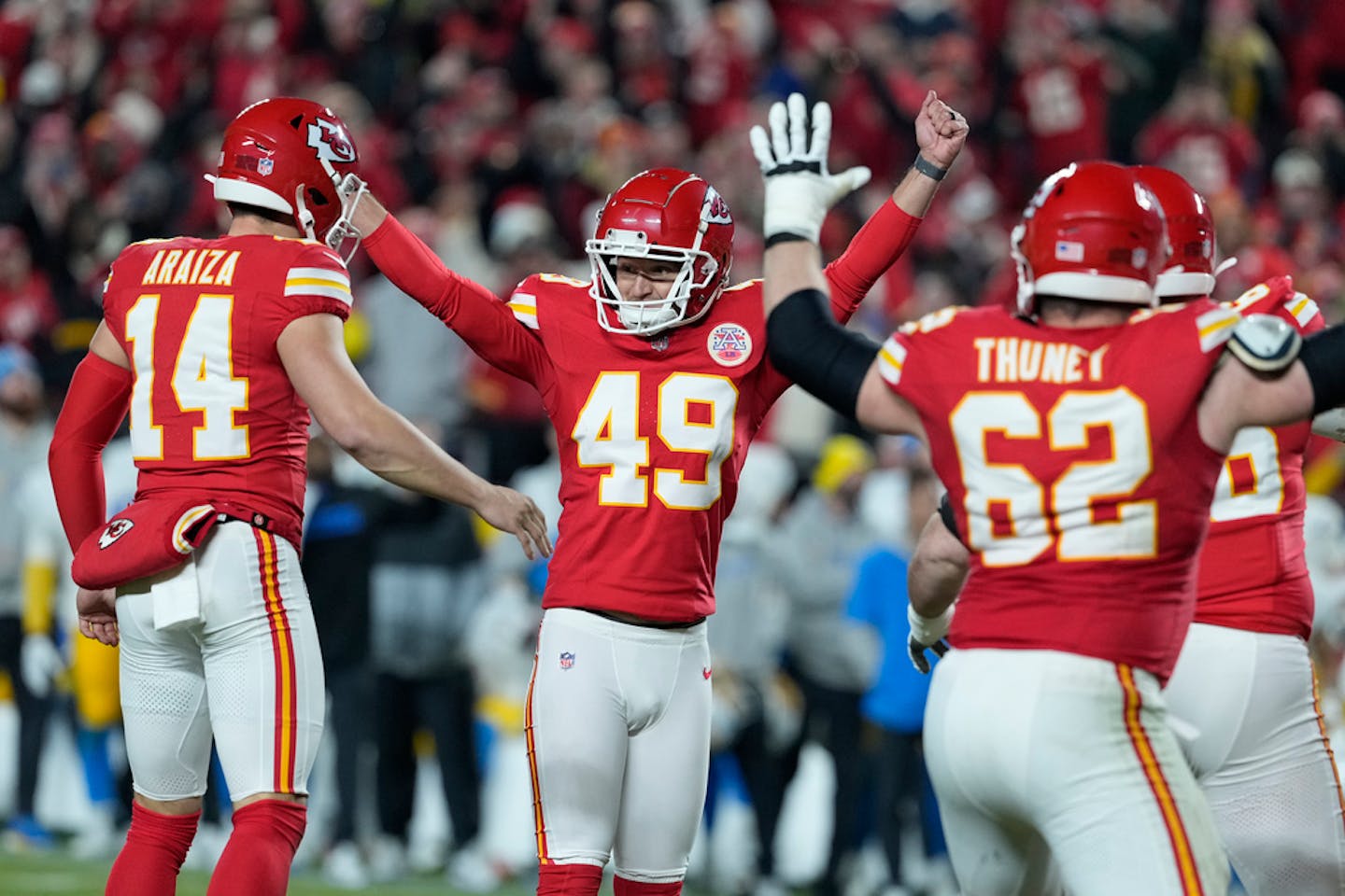 Chiefs win 9th straight AFC West title, beating Chargers 19-17 on bank-shot field goal