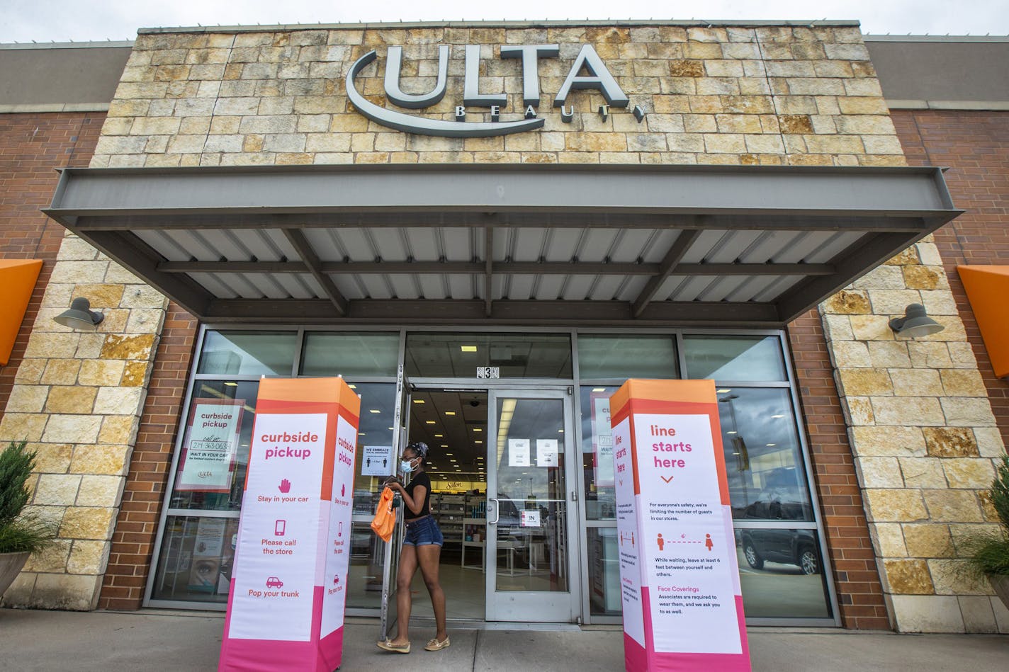 Target and Ulta Beauty shops have made a deal to open mini Ulta shops in Target stores.