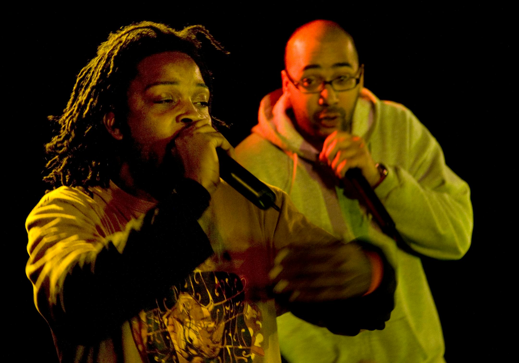 TOM WALLACE • twallace2@startribune.com Assign#00005515A Slug: Heiruspecs11xx November 7, 2008 Heiruspecs will have a CD release party this month and finding playing closer to home a much better option these days. The Band played a private party at St. Thomas last Friday night.[Heiuspecs, Muas'dib running the vocals and also a horn section with his voice.