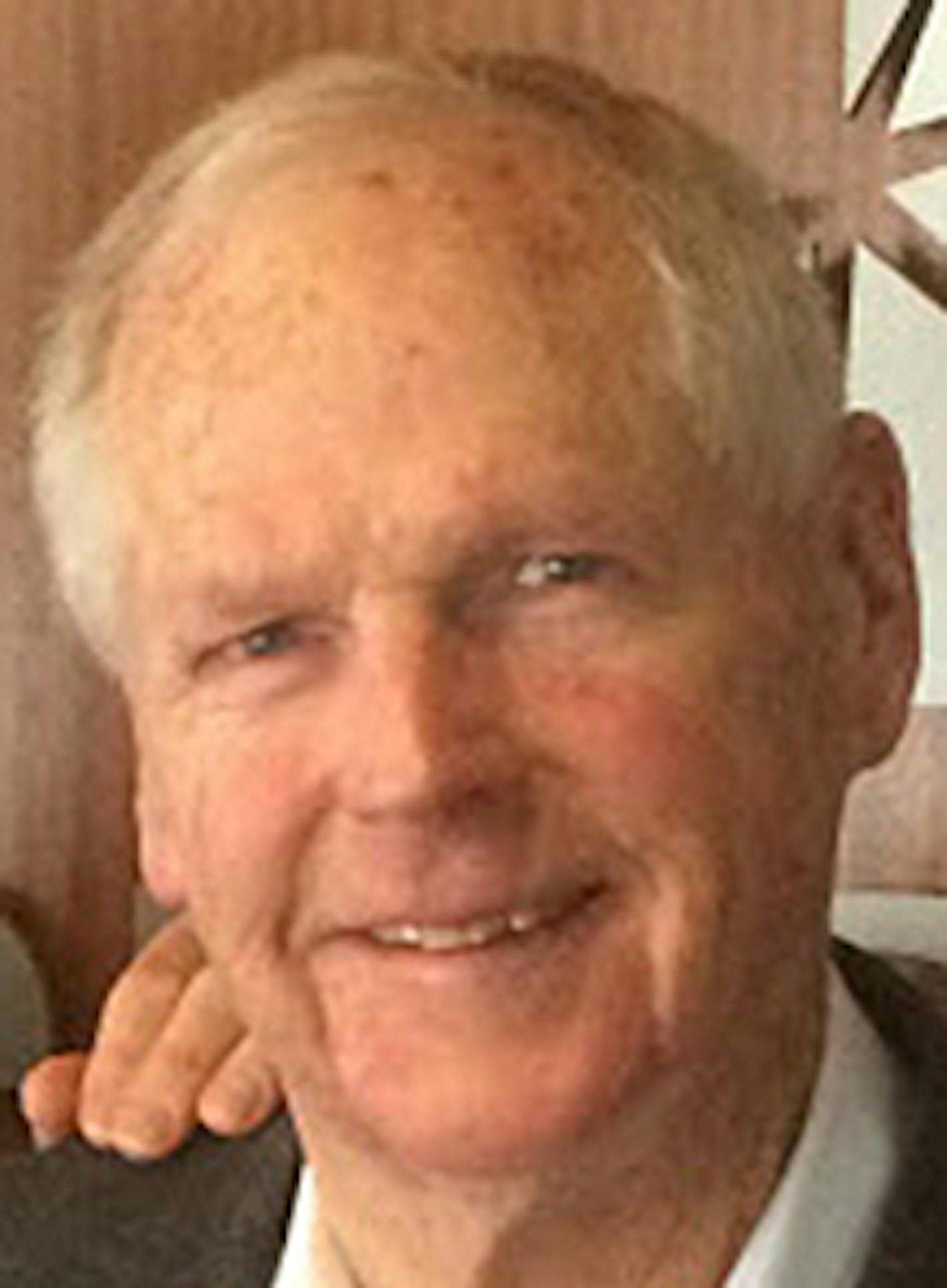 Retiring Chairman M.A. "Mort" Mortenson ORG XMIT: MIN1501221740575577