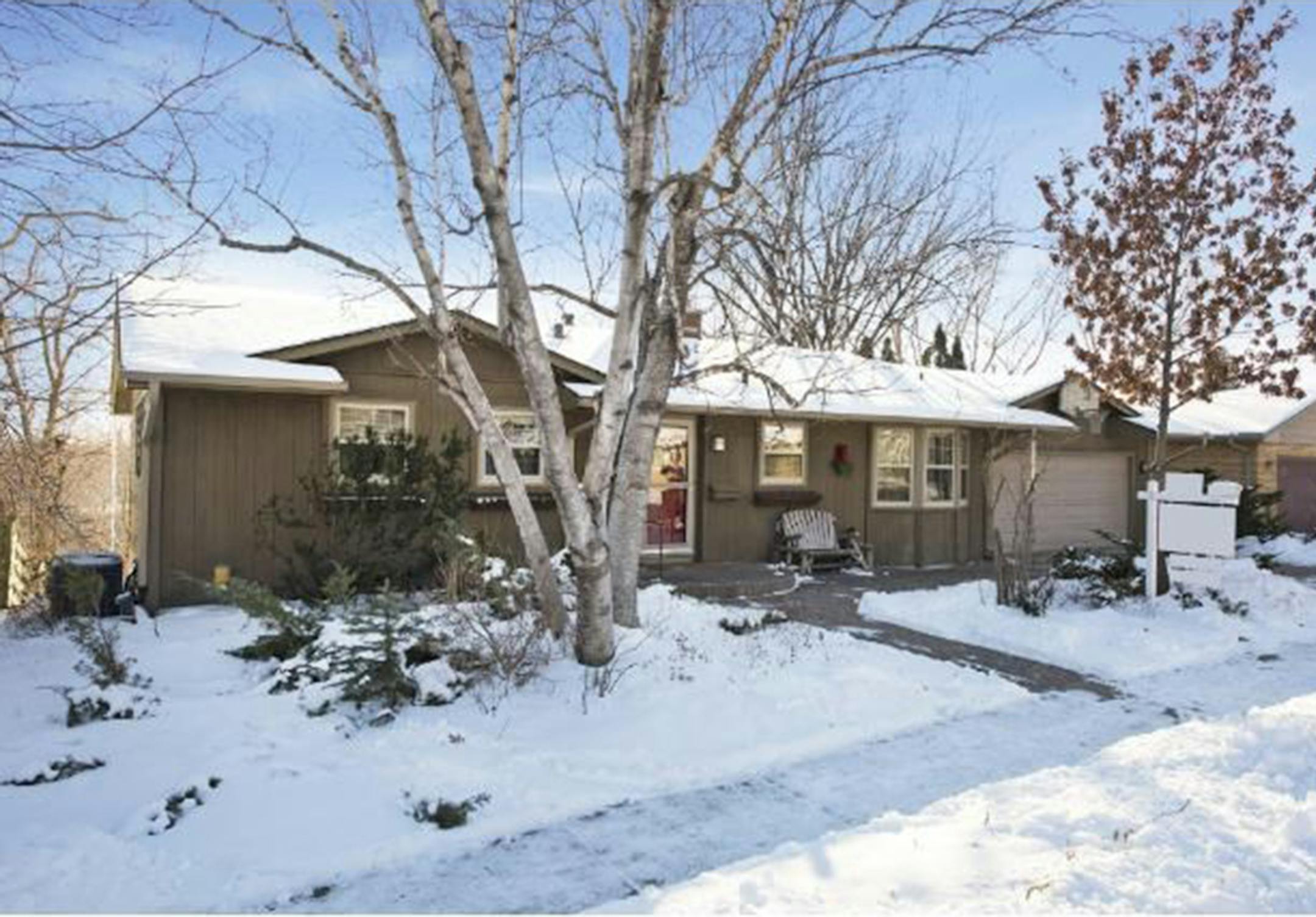 ... Minneapolis
Built in 1963, this five-bedroom, three-bedroom, house located in the Bryn Mawr neighborhood, has 2,688 finished square feet and features new exterior siding, roof and windows, two fireplaces, hardood floors, formal dining room, eat-in kitchen, full finished walkout basement, patio and deck situated on a bluff overlooking Cedar Lake. Listed by Alex Boylan, Edina Realy, 612-242-9318.