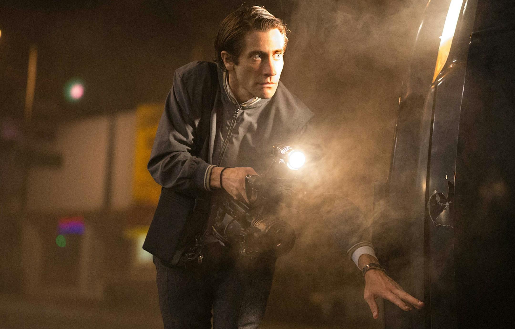 ‚ÄúJake Gyllenhaal as Lou Bloom in NIGHTCRAWLER, written and directed by Dan Gilroy, opening October 31, 2014.‚Äù Date Added: 7/22/2014 3:55:06 PM Addtl. Info: Photo Credit: Chuck Zlotnick / Distributor: Open Road Films