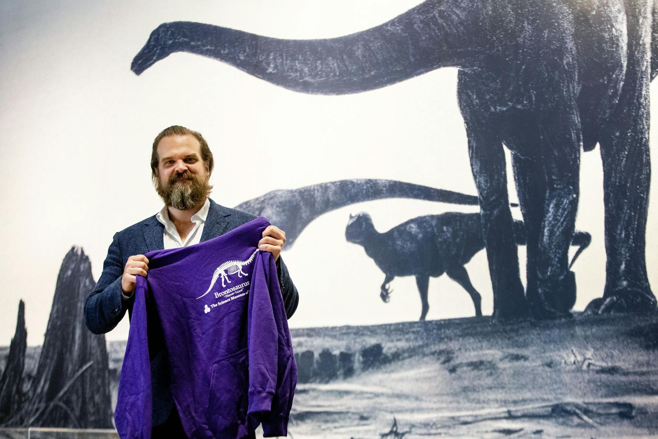 David Harbour poses in the Science Museum of Minnesota. ] NICOLE NERI • nicole.neri@startribune.com BACKGROUND INFORMATION: Monday, June 24, 2019 David Harbour