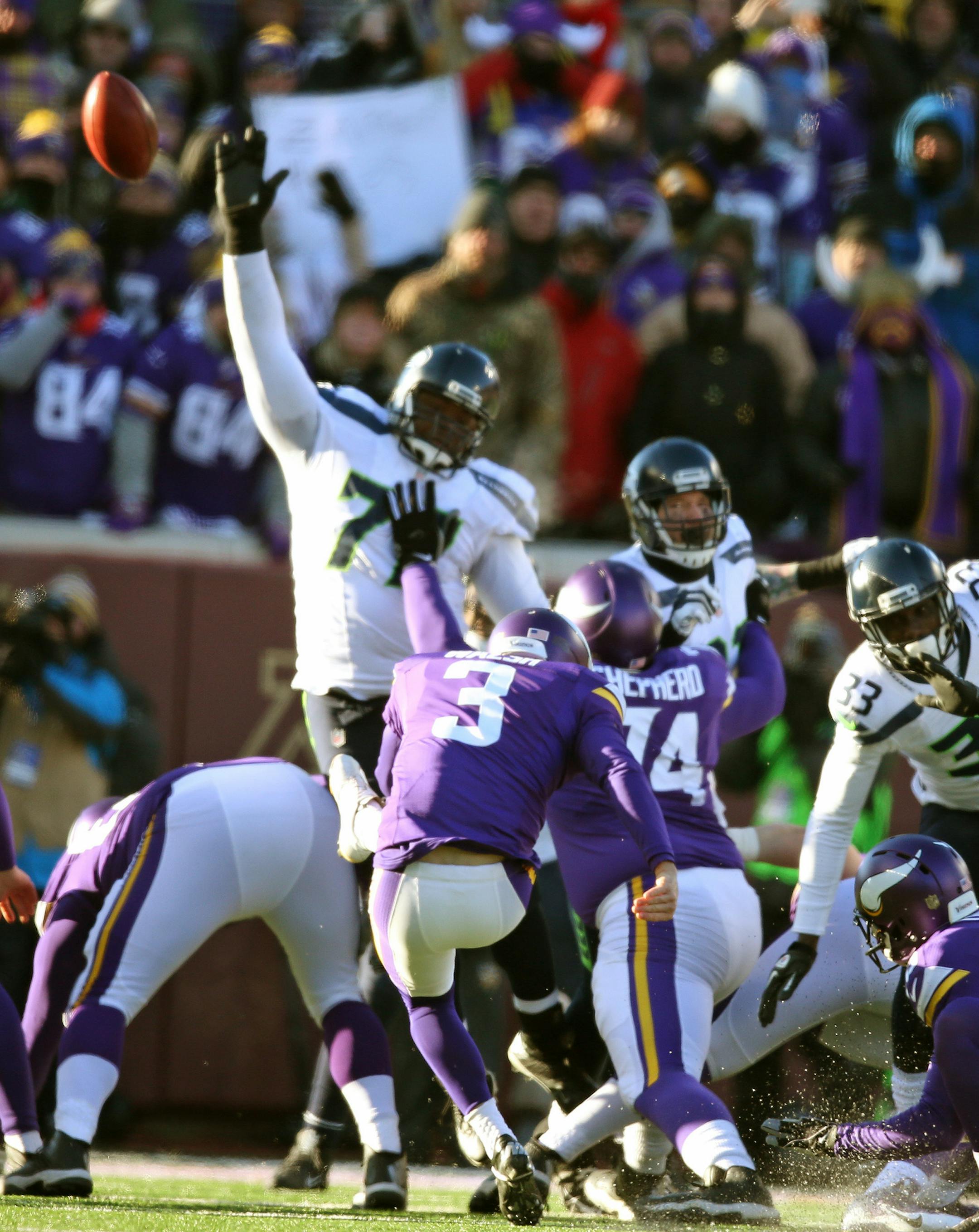 Minnesota Vikings kicker Blair Walsh (3) missed a 27 yard field goal late in the forth quarter at TCF Bank Stadium Sunday January 10, 2016 in Minneapolis, MN. ] The Seattle Seahawks beat the Minnesota Vikings 10-9 in the first round of the playoffs Sunday at TCF Bank Stadium. Jerry Holt/Jerry.Holt@Startribune.com