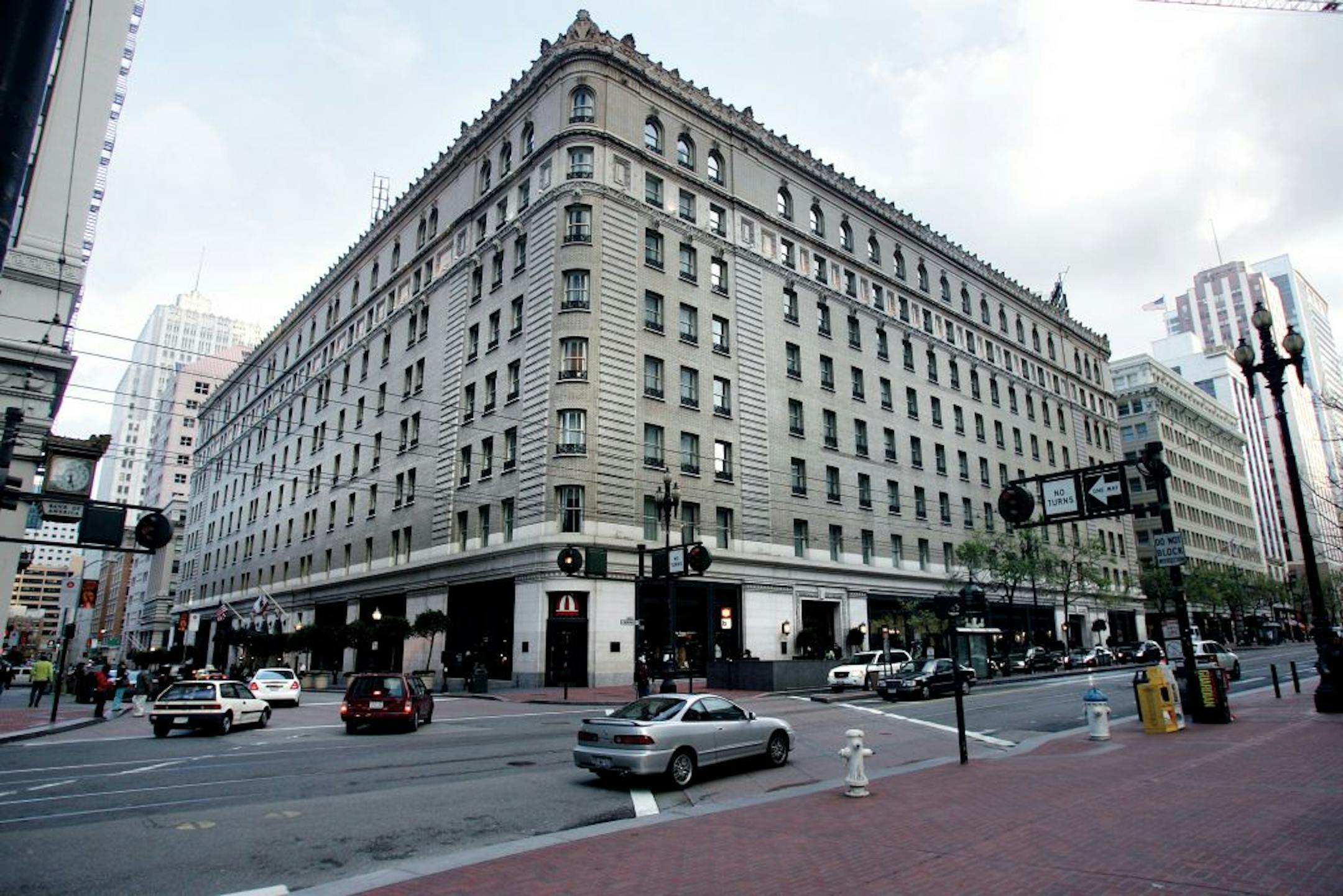 With Market Street running left to right, the Palace Hotel in San Francisco, California, is one of the few buildings that survived the 1906 San Francisco Earthquake and Fire. President Warren G. Harding died there in 1923.