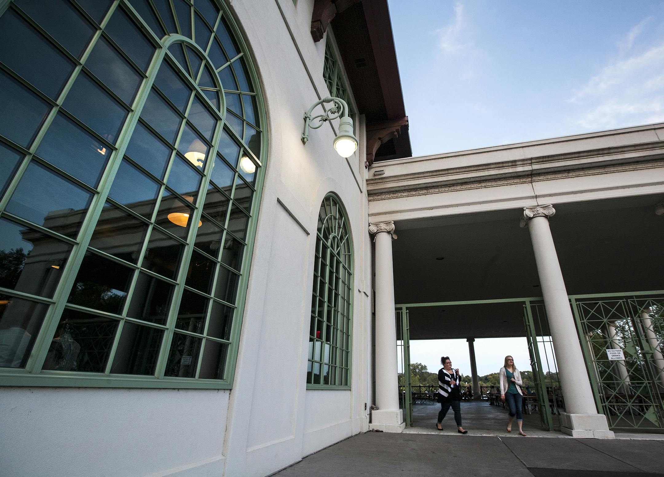 Como Dockside has indoor, outdoor, and pavilion seating. Photographed in St. Paul September 15, 2015. (Courtney Perry/Special to the Star Tribune)