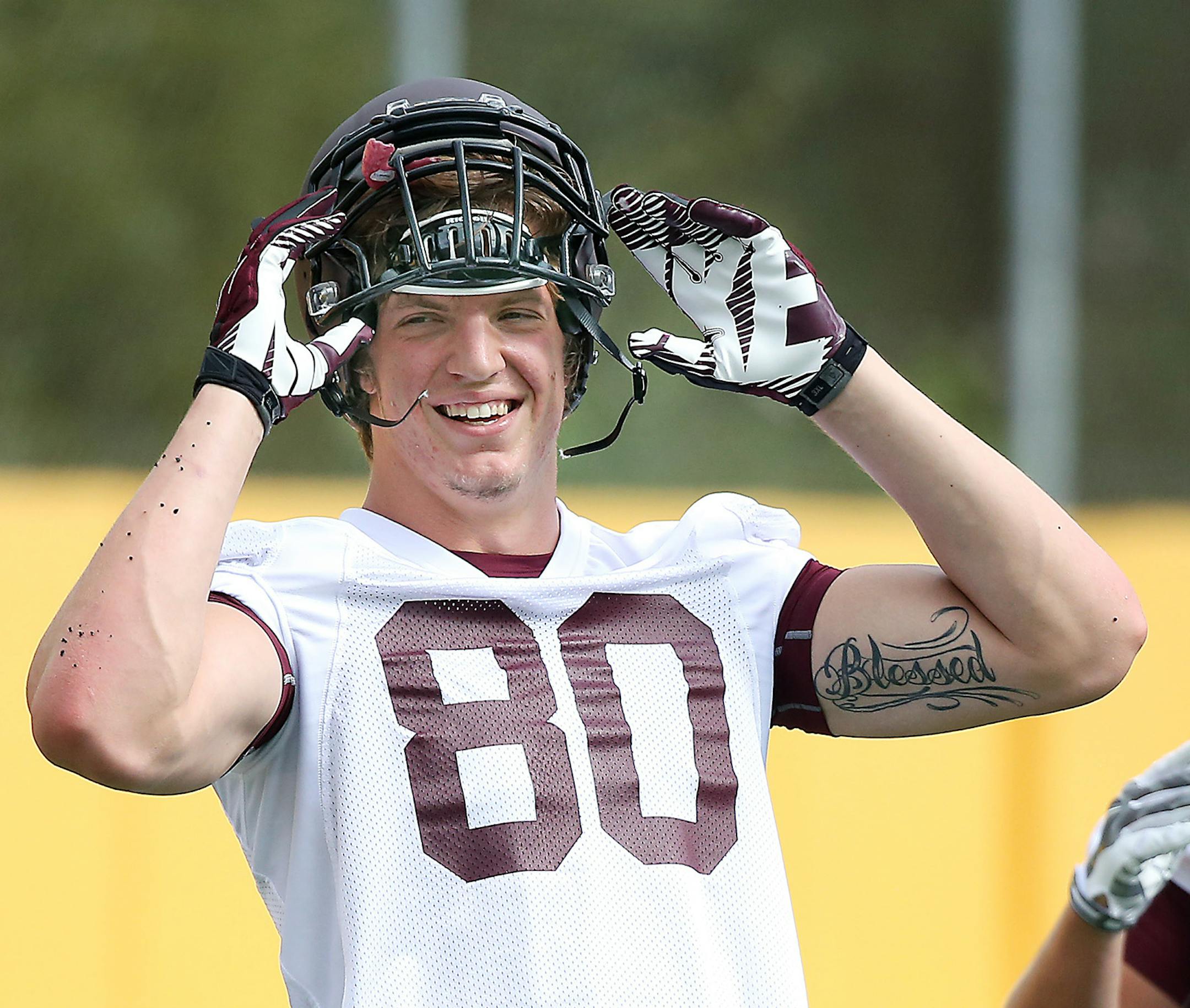 Minnesota's Nate Wozniak showed up for practice with a smile for the first practice of the season for Gophers football at Gibson-Nagurski field, Friday, August 7, 2015 in Minneapolis, MN. ] (ELIZABETH FLORES/STAR TRIBUNE) ELIZABETH FLORES • eflores@startribune.com