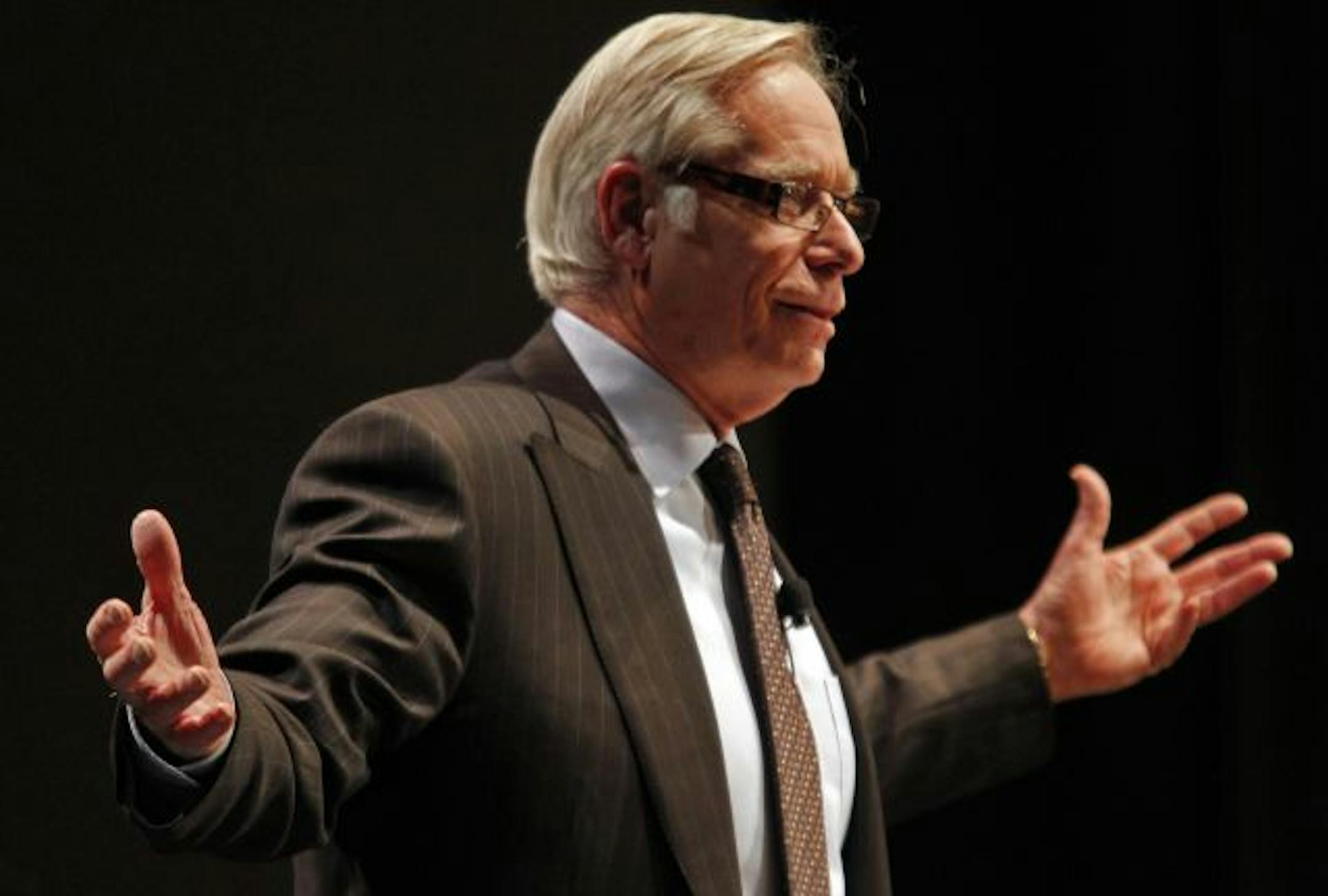 Bruininks is resigning this summer