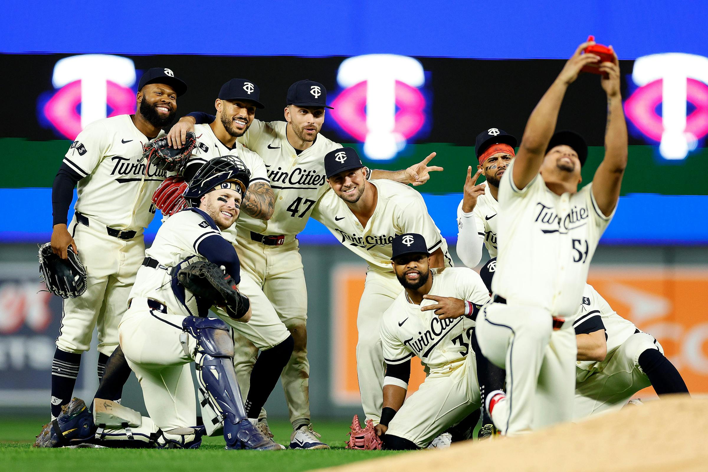 Live at 1 p.m. Saturday: Twins vs. Red Sox, follow on Gameview