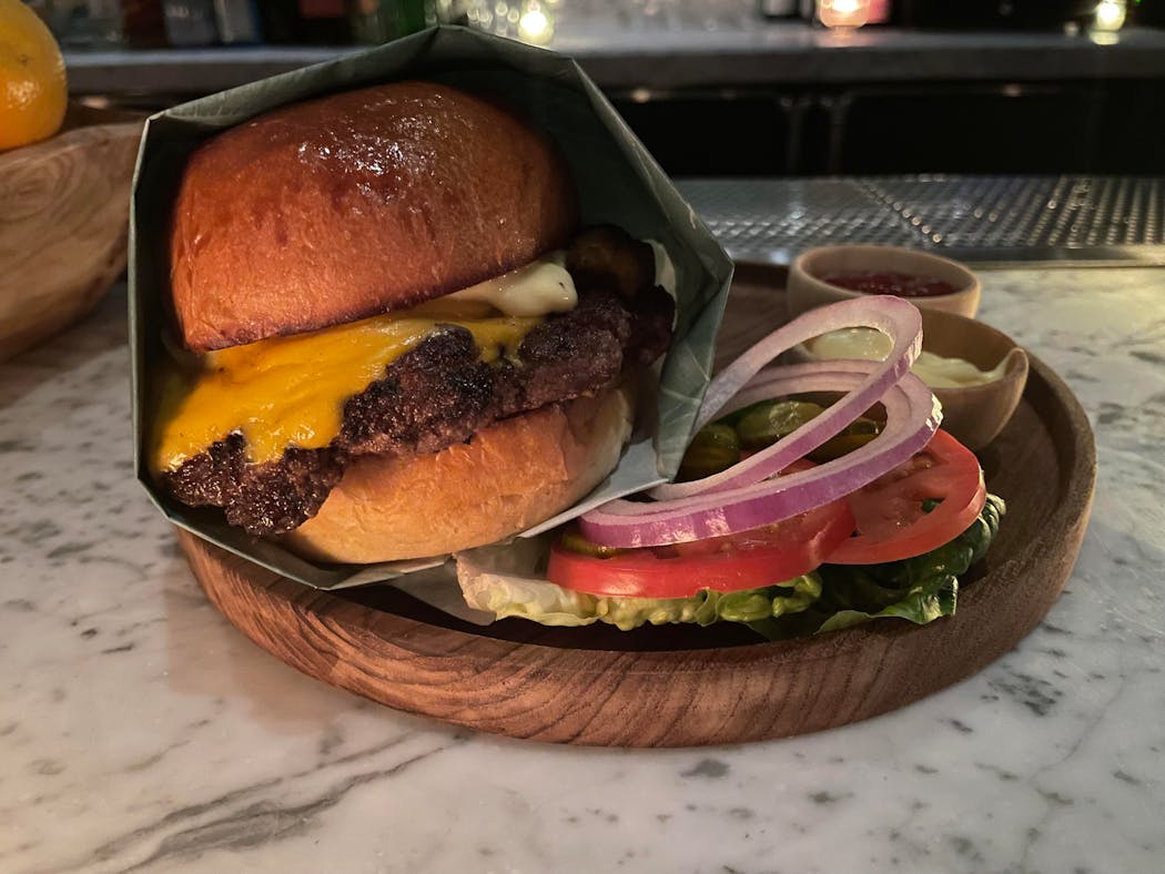 There’s a new late-night burger that’s available daily in the North Loop.