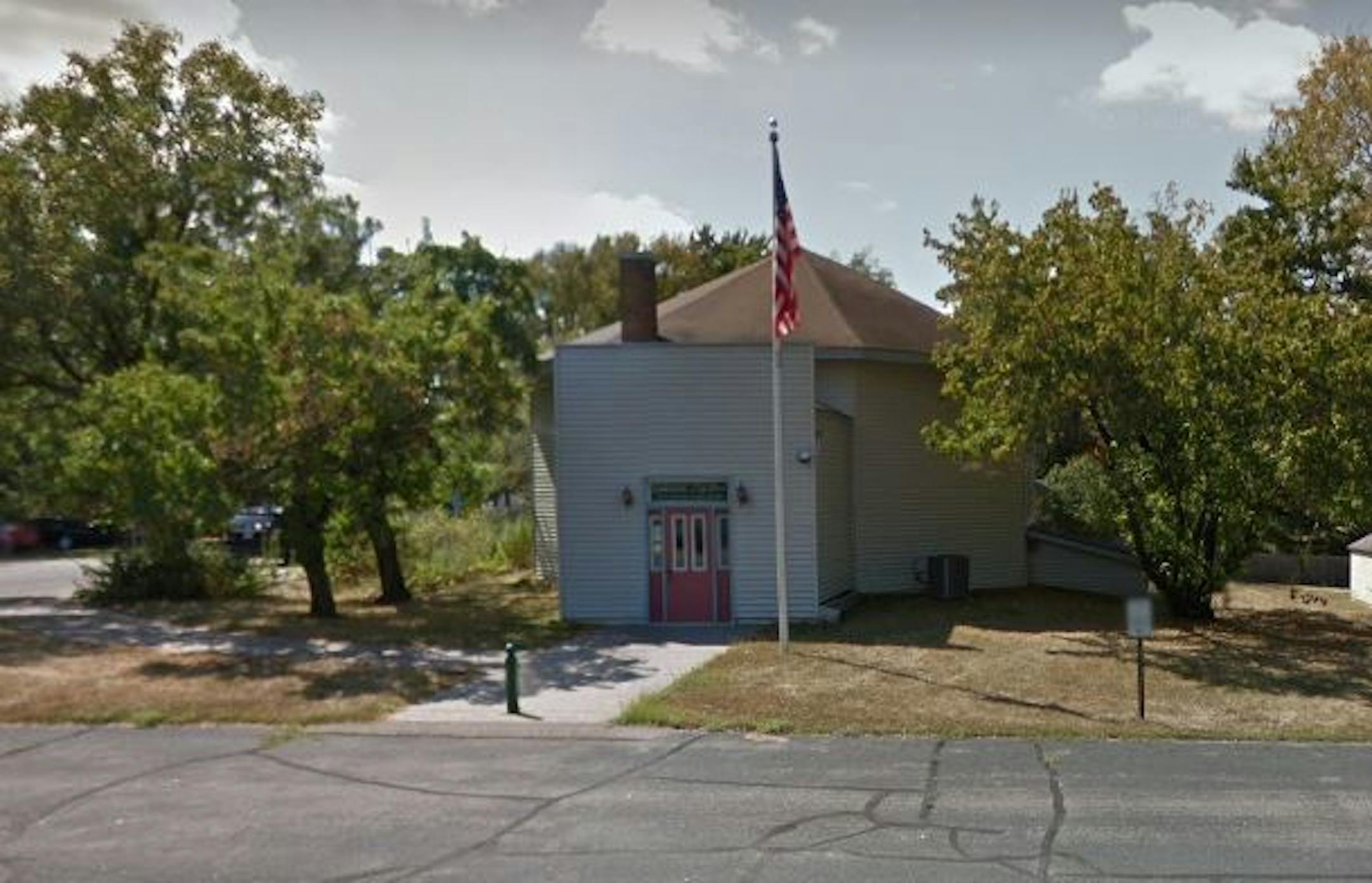 Lakeland city hall, as seen in 2013