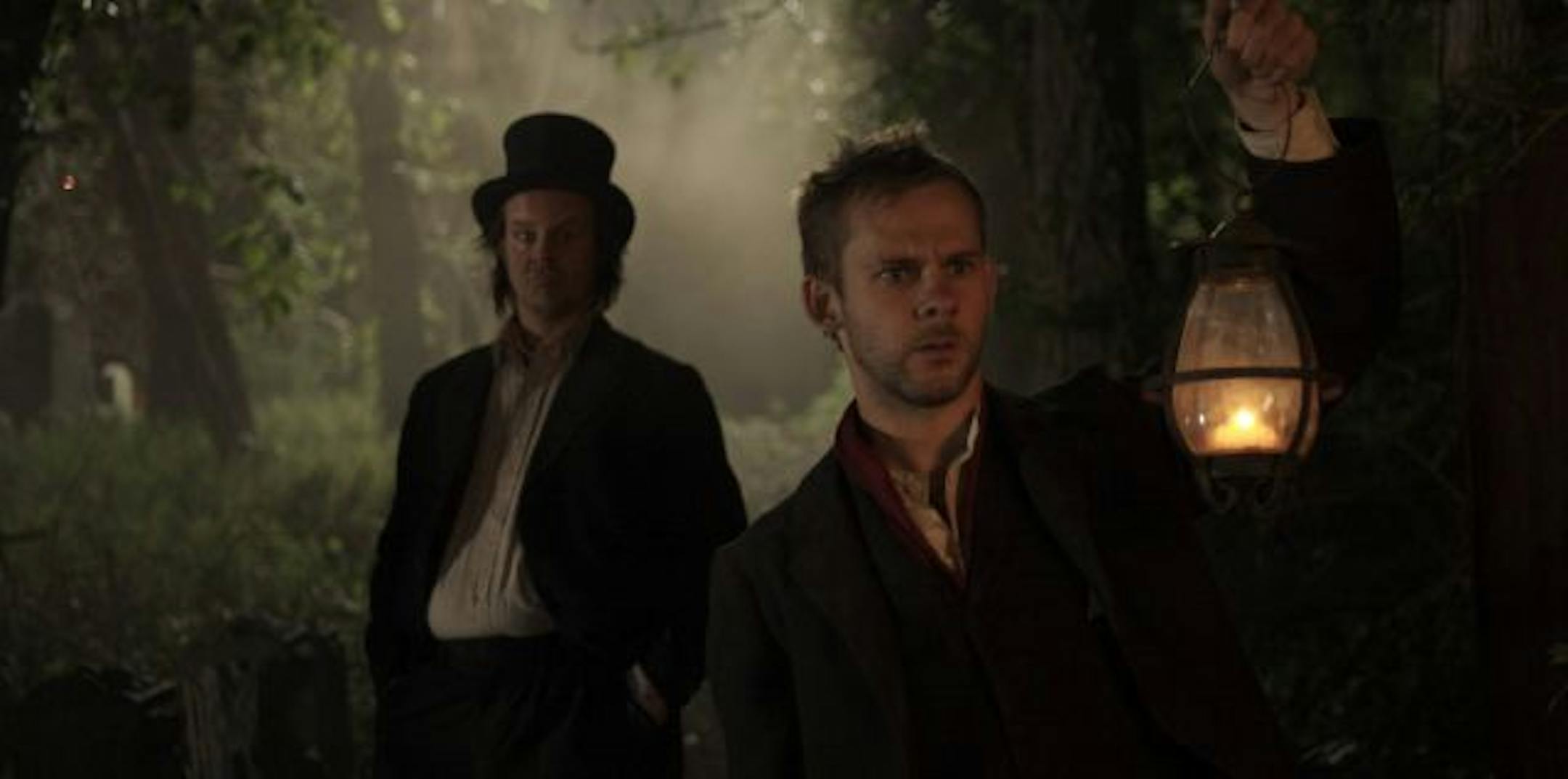 Larry Fessenden and Dominic Monaghan in "I Sell the Dead"