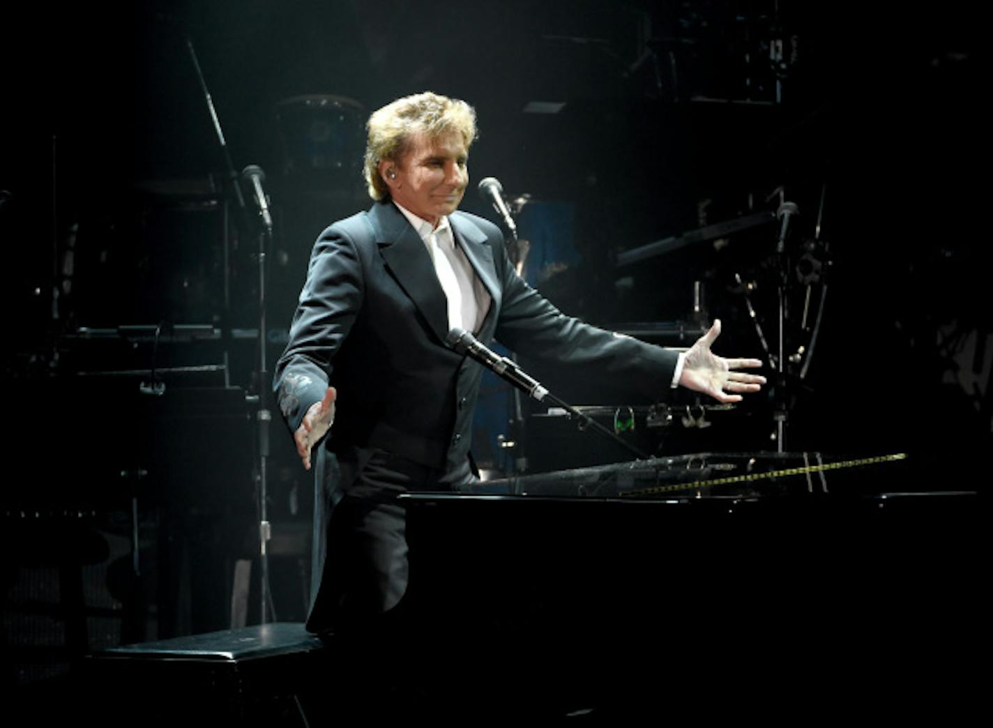 Barry Manilow performed last week at the Clive Davis Pre-Grammy Gala at the Beverly Hilton Hotel. (Photo by Chris Pizzello/Invision/AP)