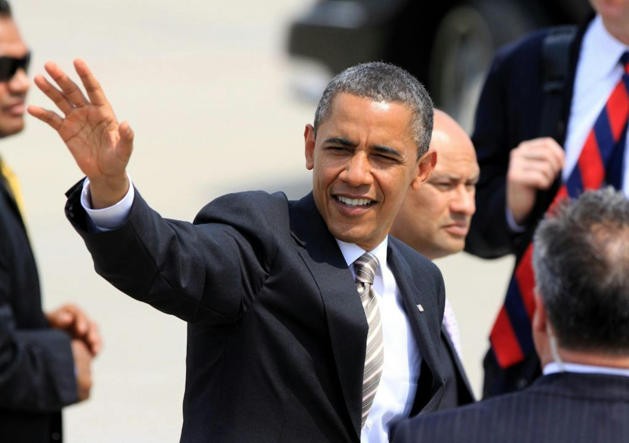 President Barack Obama arrives at Des Moines International Airport, Thursday, May 24, 2012, in Des Moines, Iowa.