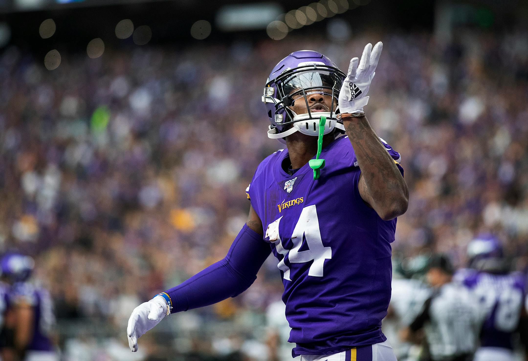 Minnesota Vikings wide receiver Stefon Diggs (14) blew a kiss to the fans after catching his third catch of the game at U.S. Bank Stadium.] Jerry Holt • Jerry.holt@startribune.com The Minnesota Vikings hosted the Philadelphia Eagles at U.S. Bank Stadium Sunday Oct. 13, 2019. Minneapolis, MN. Jerry Holt