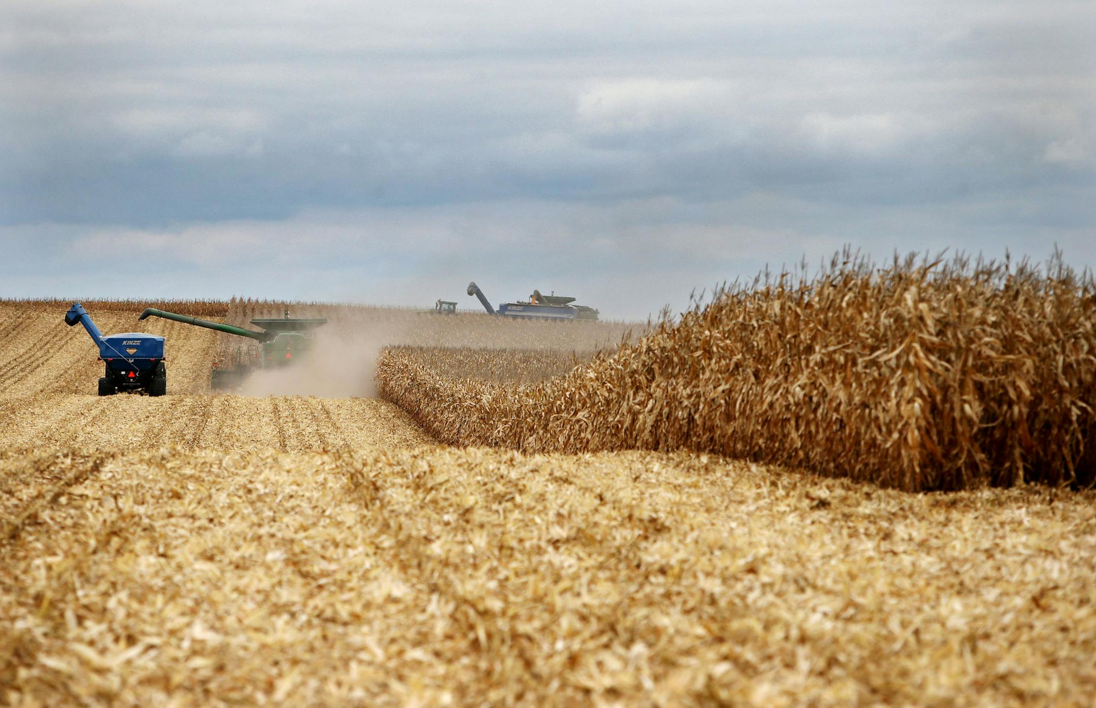 To help farmers and landlords come up with fair farmland rental deals, U Extension economists are presenting workshops around Minnesota.