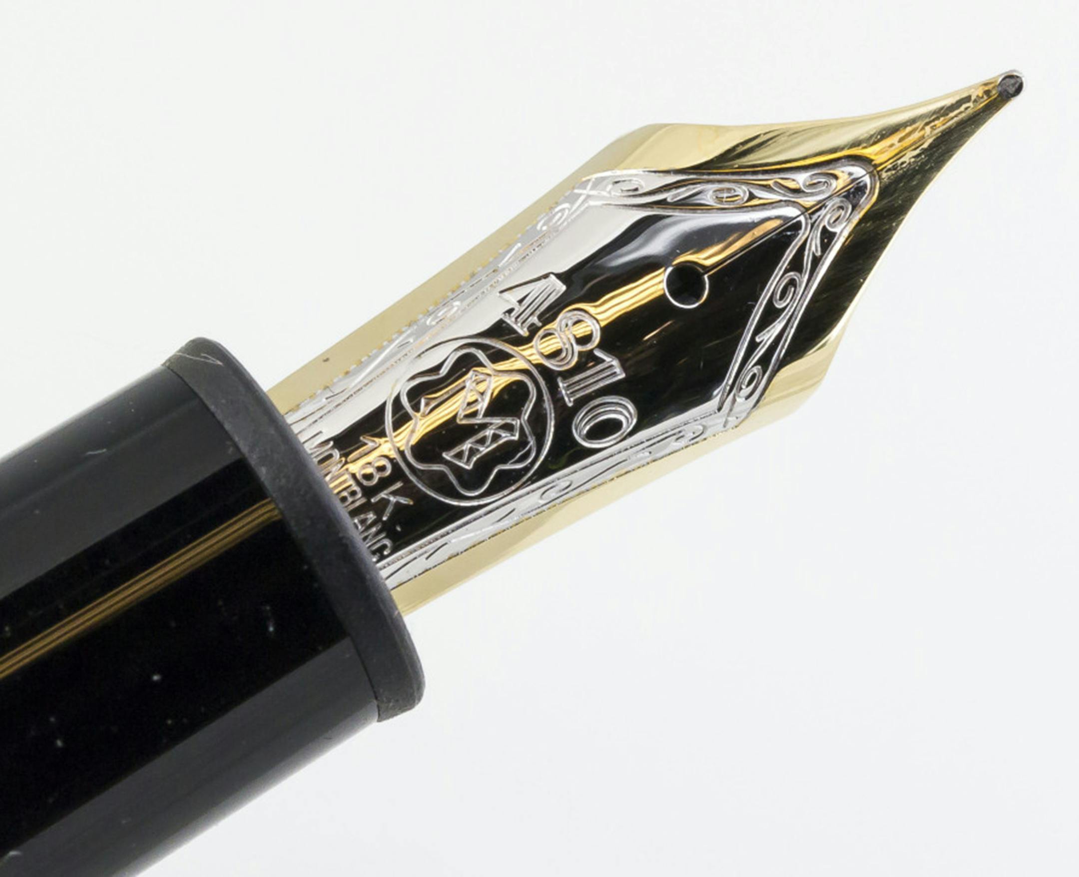 Dedicated pen enthusiasts and treaty-signing presidents can buy the Montblanc Meisterstuck 146 Medium Gold Fountain Pen for $10,000. (Photo courtesy 1stdibs/TNS) ORG XMIT: 1164389