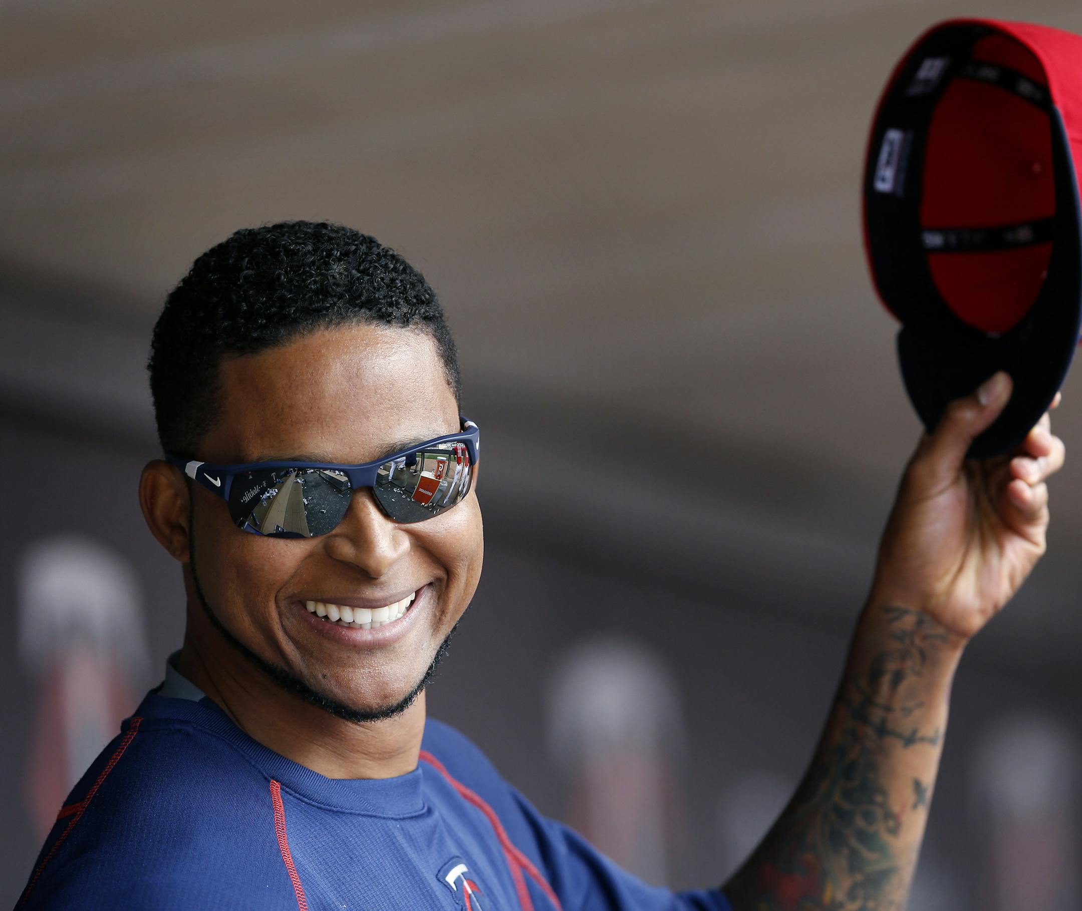Minnesota Twins pitcher Ervin Santana showed off his new haircut last week.