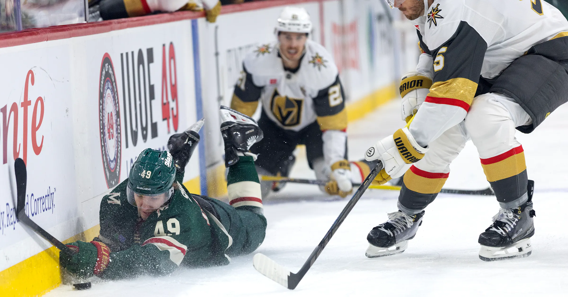 Live: Wild lead after two periods vs. Golden Knights