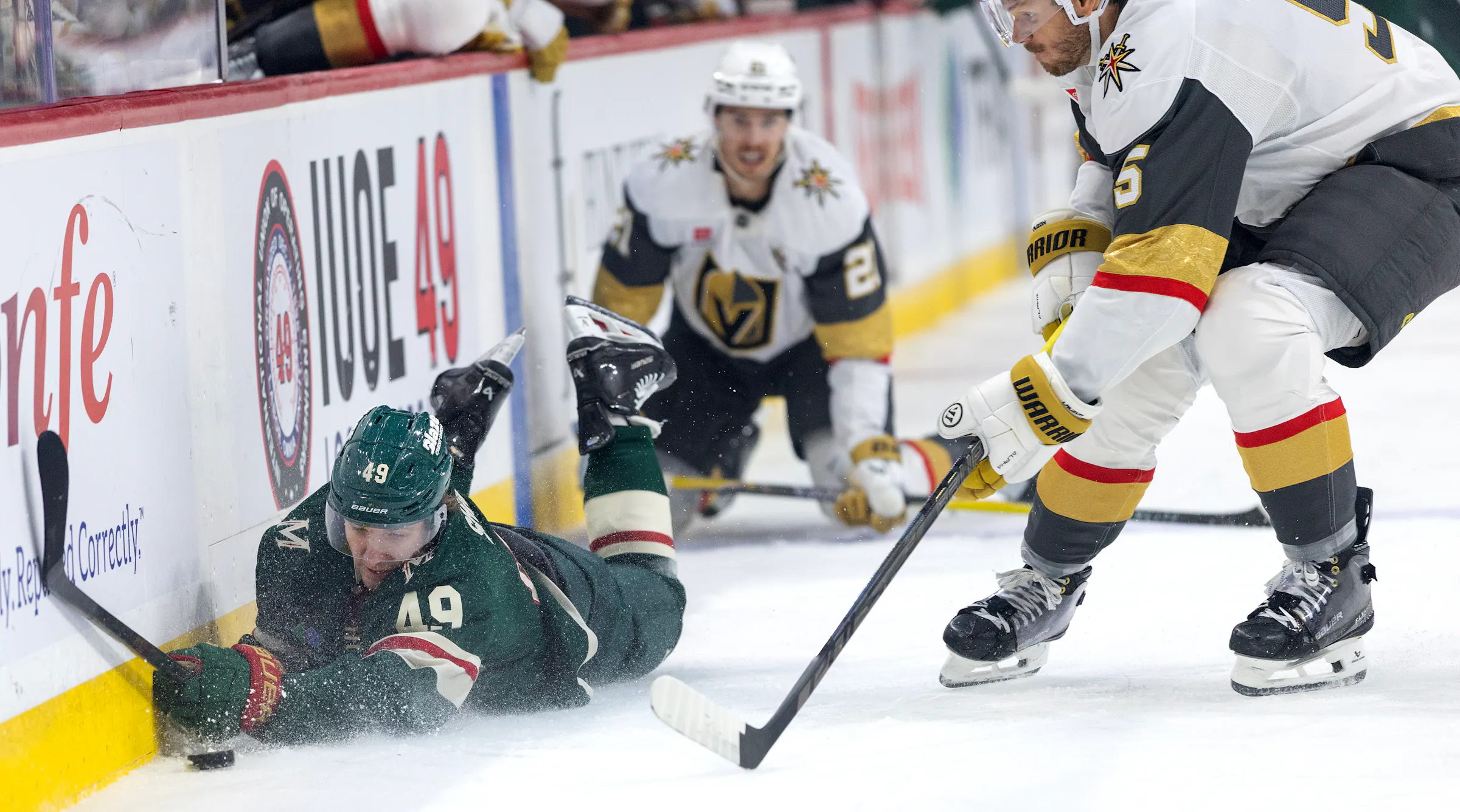 Live: Wild lead after two periods vs. Golden Knights 