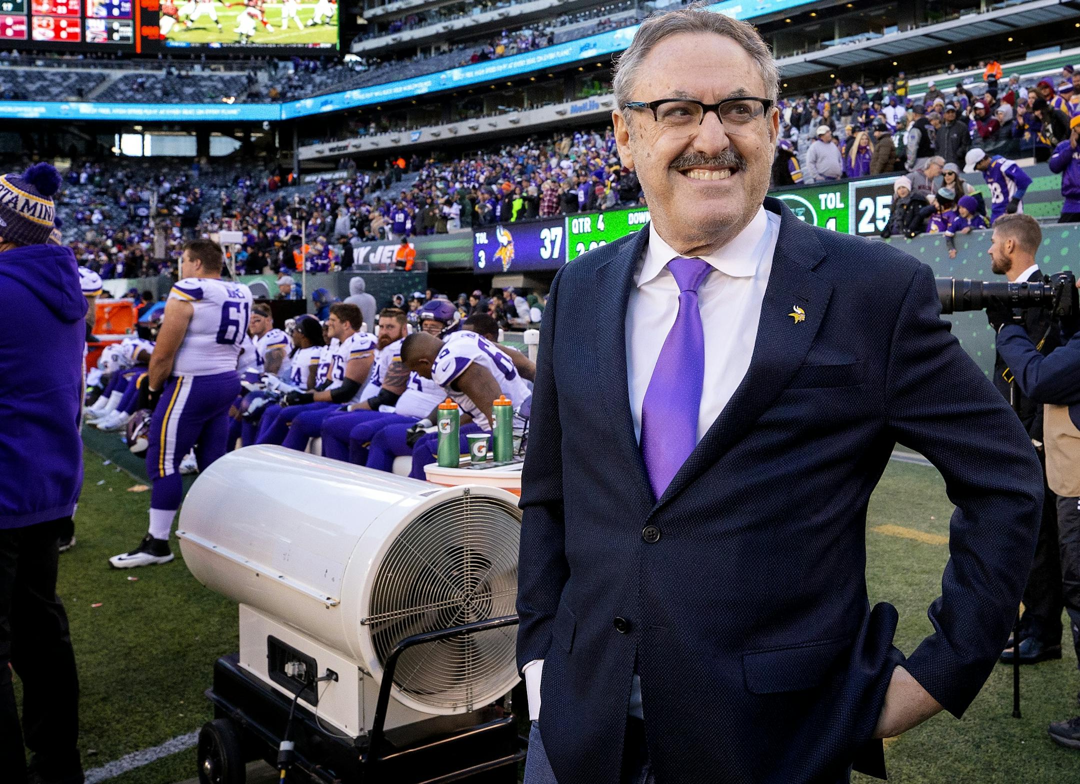 Minnesota Vikings owner Zygi Wilf on the sidelines late in the fourth quarter.