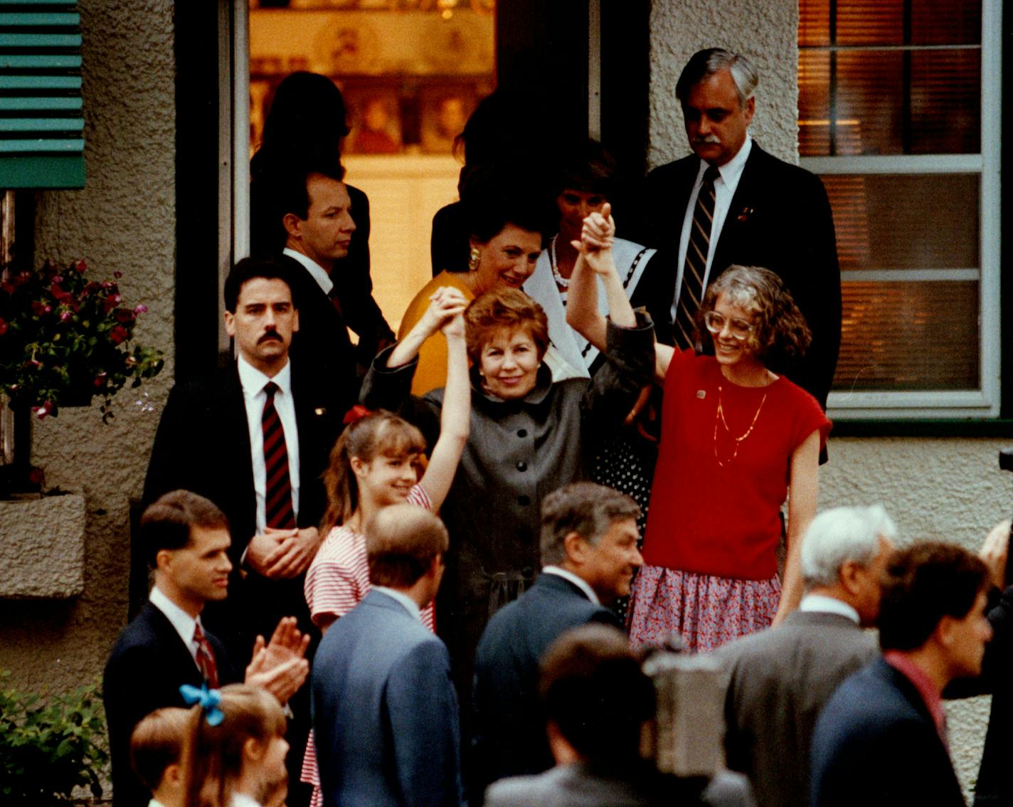 June 3, 1990 Gorbachev, Mikhail - Minnesota Visits, Mrs. Raisa Rick Sennott, Minneapolis Star Tribune