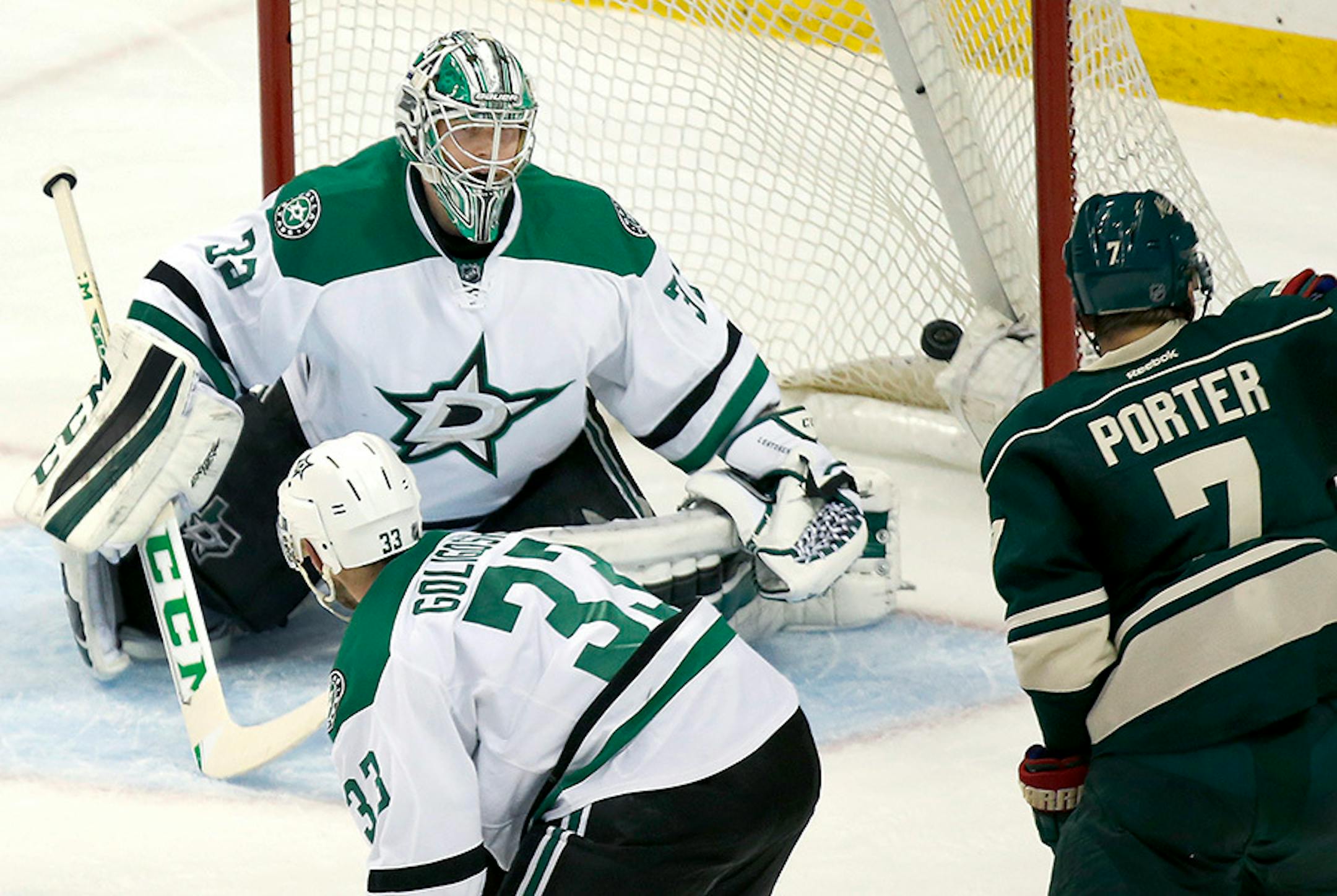 Chris Porter shot the puck past Dallas goalie Kari Lehtonen for a goal in the first period.