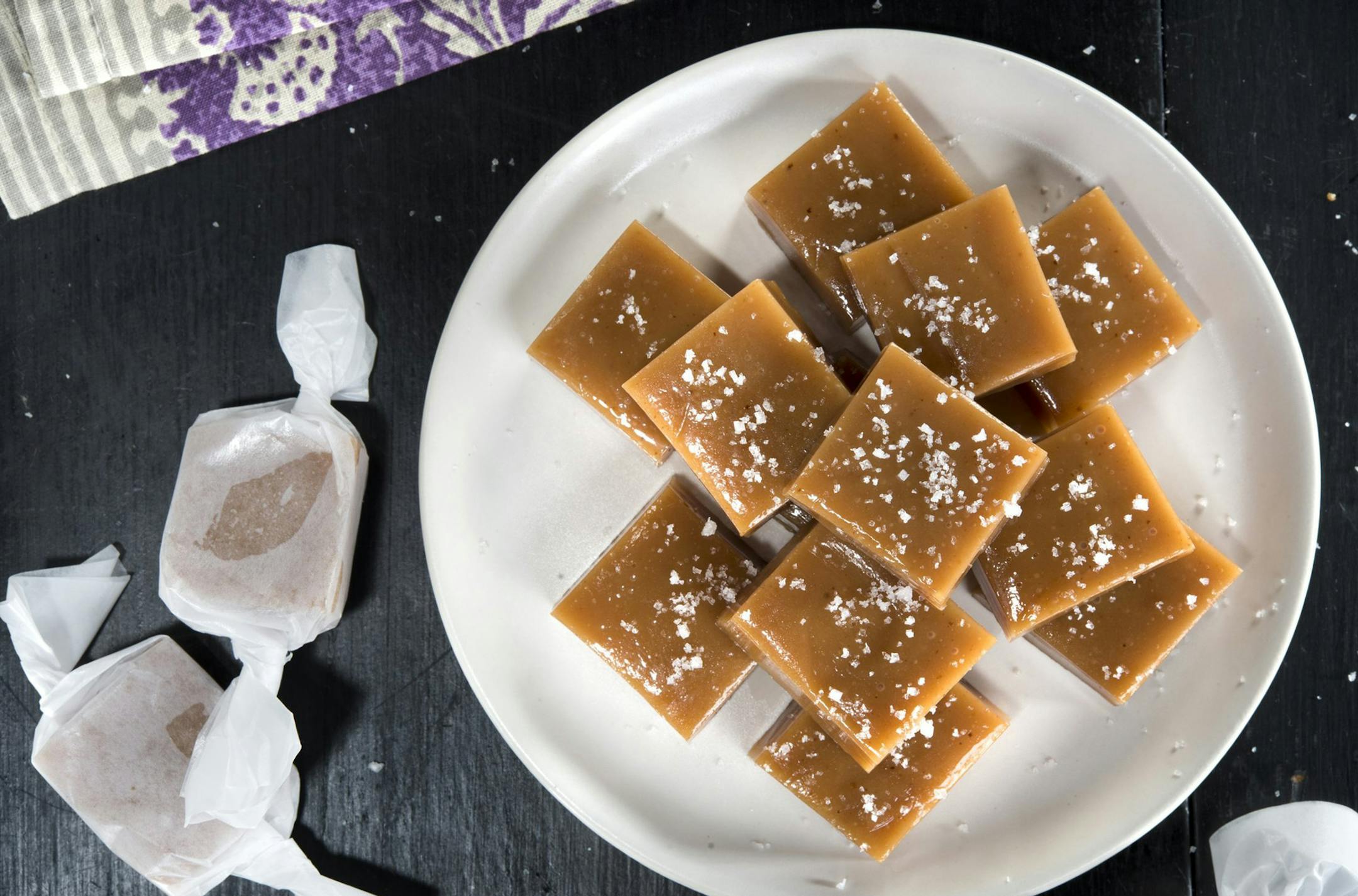 Caramel Pretzel Bars. (Tammy Ljungblad/Kansas City Star/TNS) ORG XMIT: 1175754