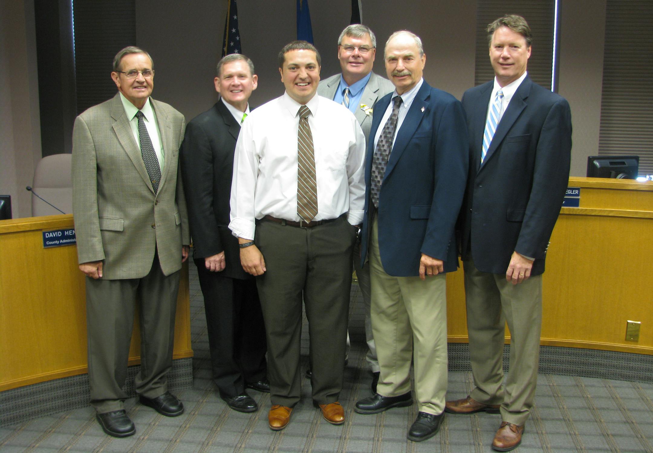 Carver County Board welcomed new VSO Dan Tengwall. Left to right: Commissioner James Ische, Commissioner Randy Maluchnik, VSO Dan Tengwall, Commissioner Tim Lynch, Board Chair Gayle Degler, and Commissioner Tom Workman.
