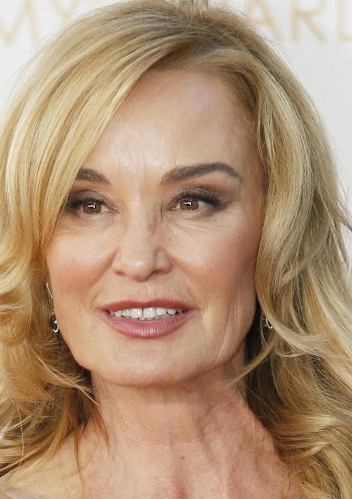 Jessica Lange arrives at the 65th Annual Primetime Emmy Awards on Sunday, September 22, 2013, at Nokia Theatre, L.A. Live, in Los Angeles, California. (Jay L. Clendenin/Los Angeles Times/MCT) ORG XMIT: 1143552 ORG XMIT: MIN1309222253122318