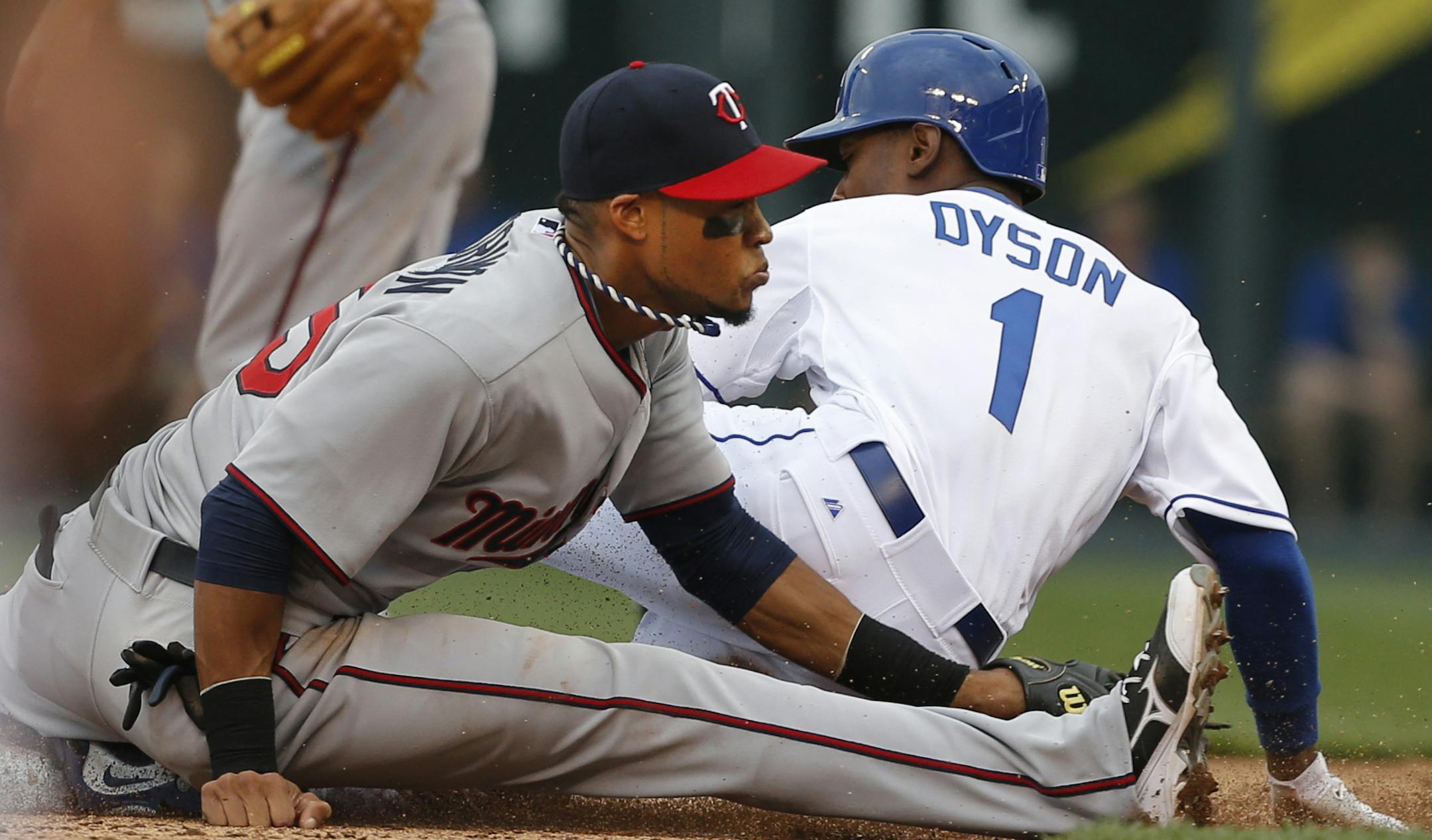 Pedro Florimon tagged out Jarrod Dyson on a stolen-base attempt.