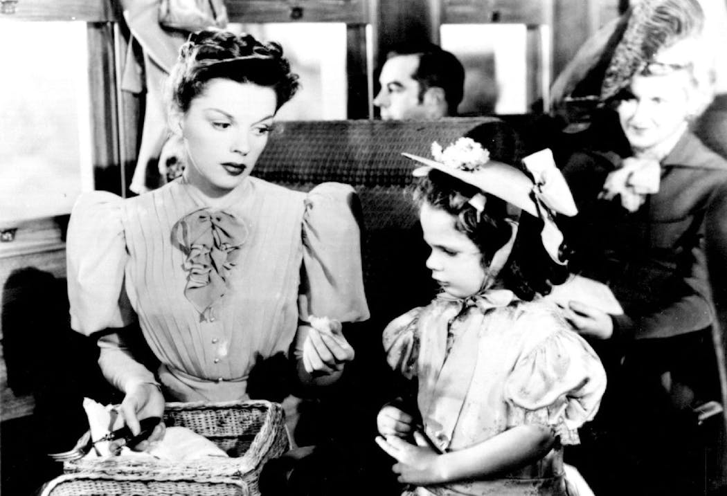 Judy Garland in 'The Harvey Girls.'