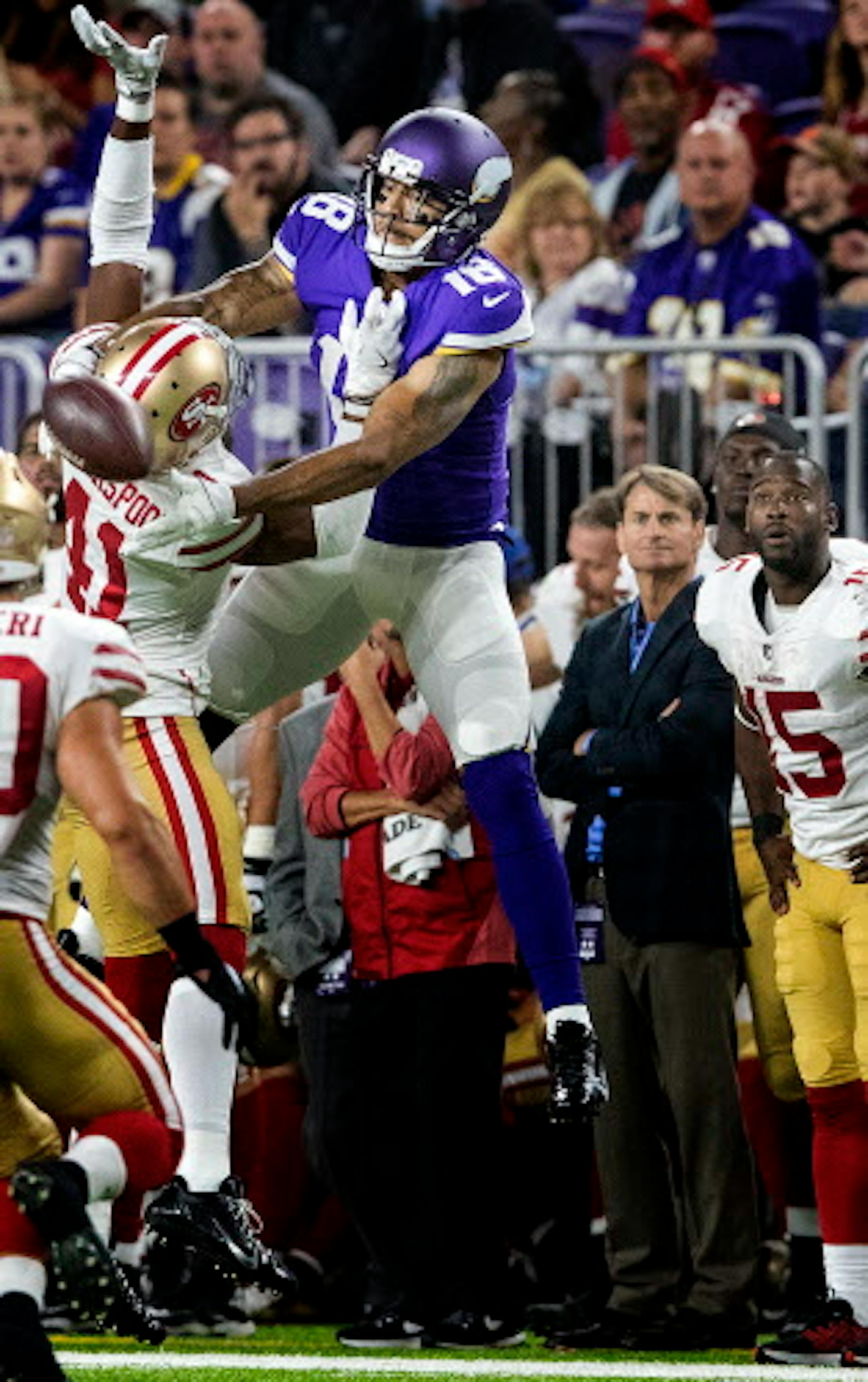 Minnesota Vikings Michael Floyd (18).